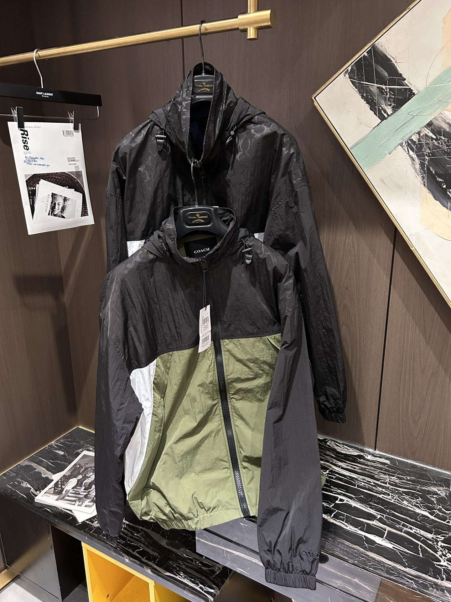 NO:646352,COACH25S new autumn and winter color matching casual hooded jacket,M-XXL,,coach,jackets & coats,hats,alexander wang19860909COACH25S秋冬新款拼色休闲连帽外套,M-XXL,,coach,jackets & coats,hats,alexander wang,Men's clothing