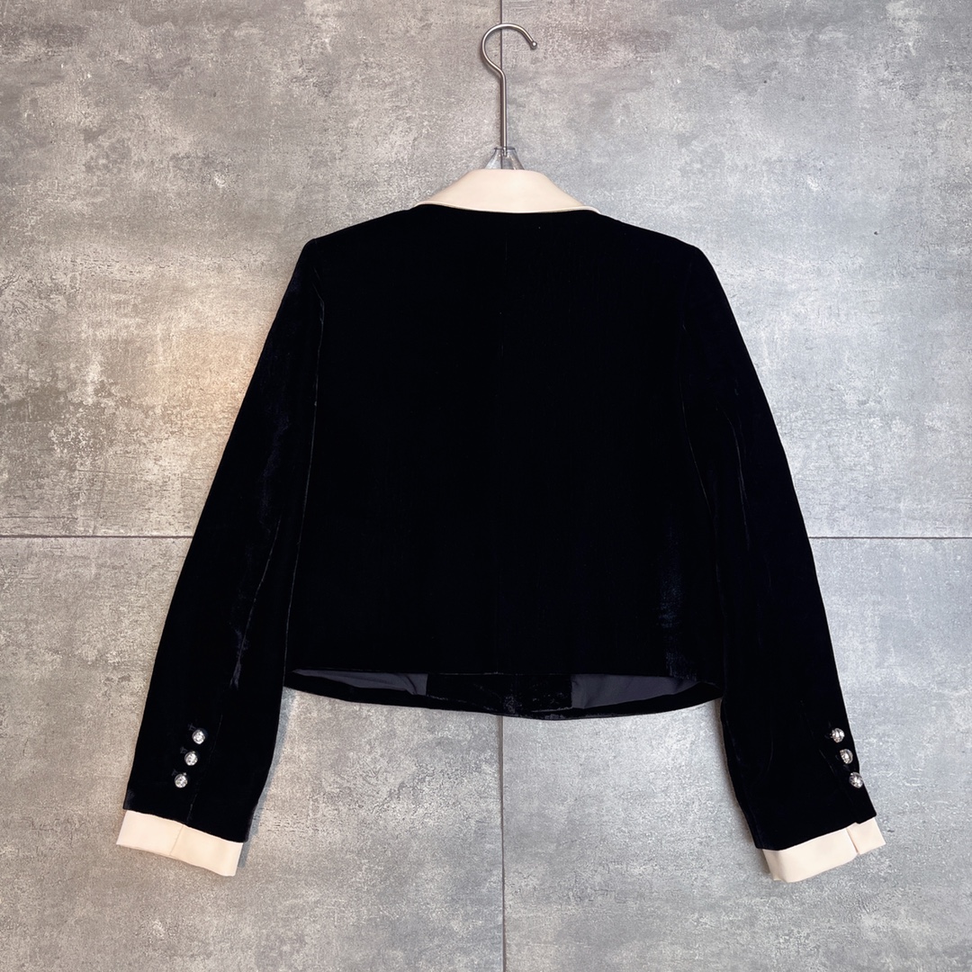 Valent0 2025 Velvet Jacket: High-End Women’s Suit with Silk Blend. - 图片 8