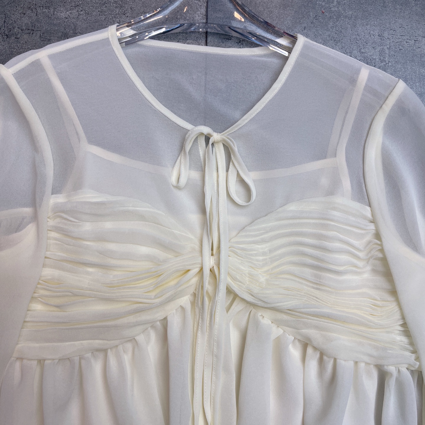 High-End Women’s Suit: Silk Blend, Pink and Almond Colors, Various Sizes - 图片 3