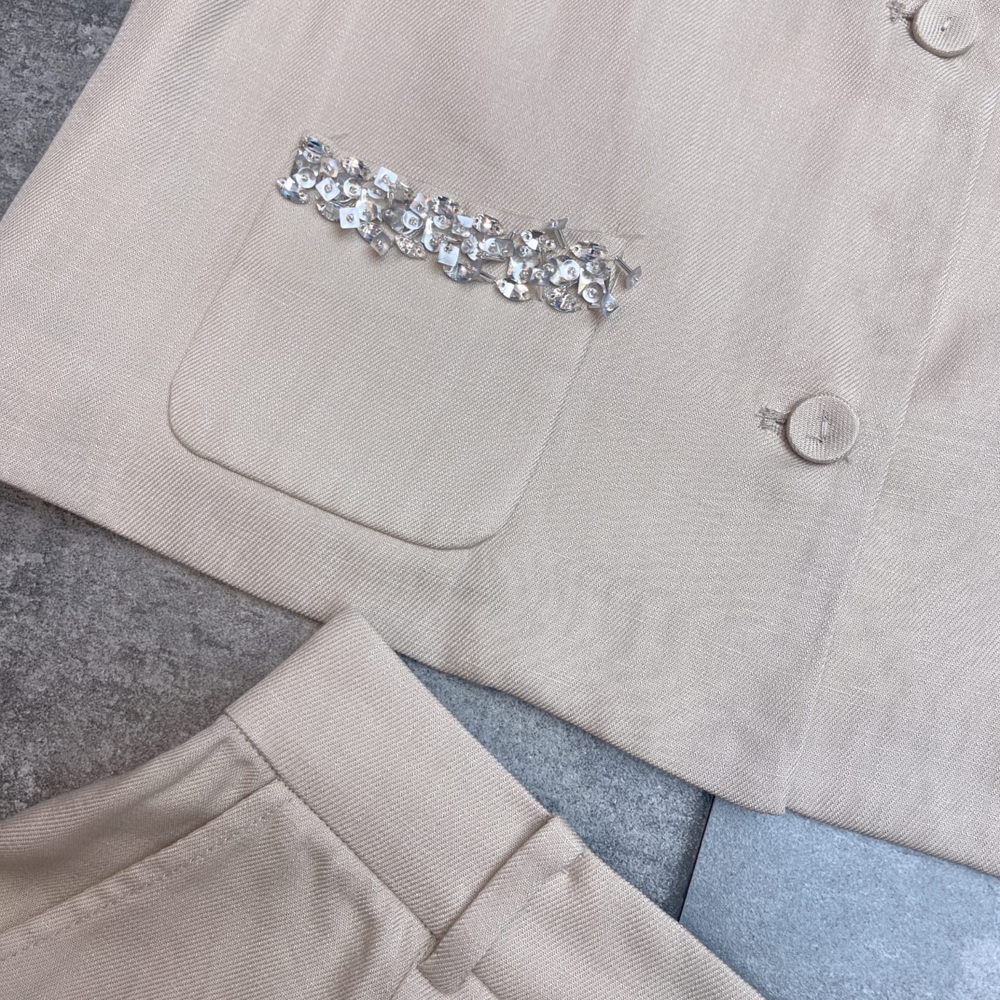 High-end Women’s Suit: LP SS Collection, Fabric 15% Lice, 25% Cotton, 60% Silk - 图片 5