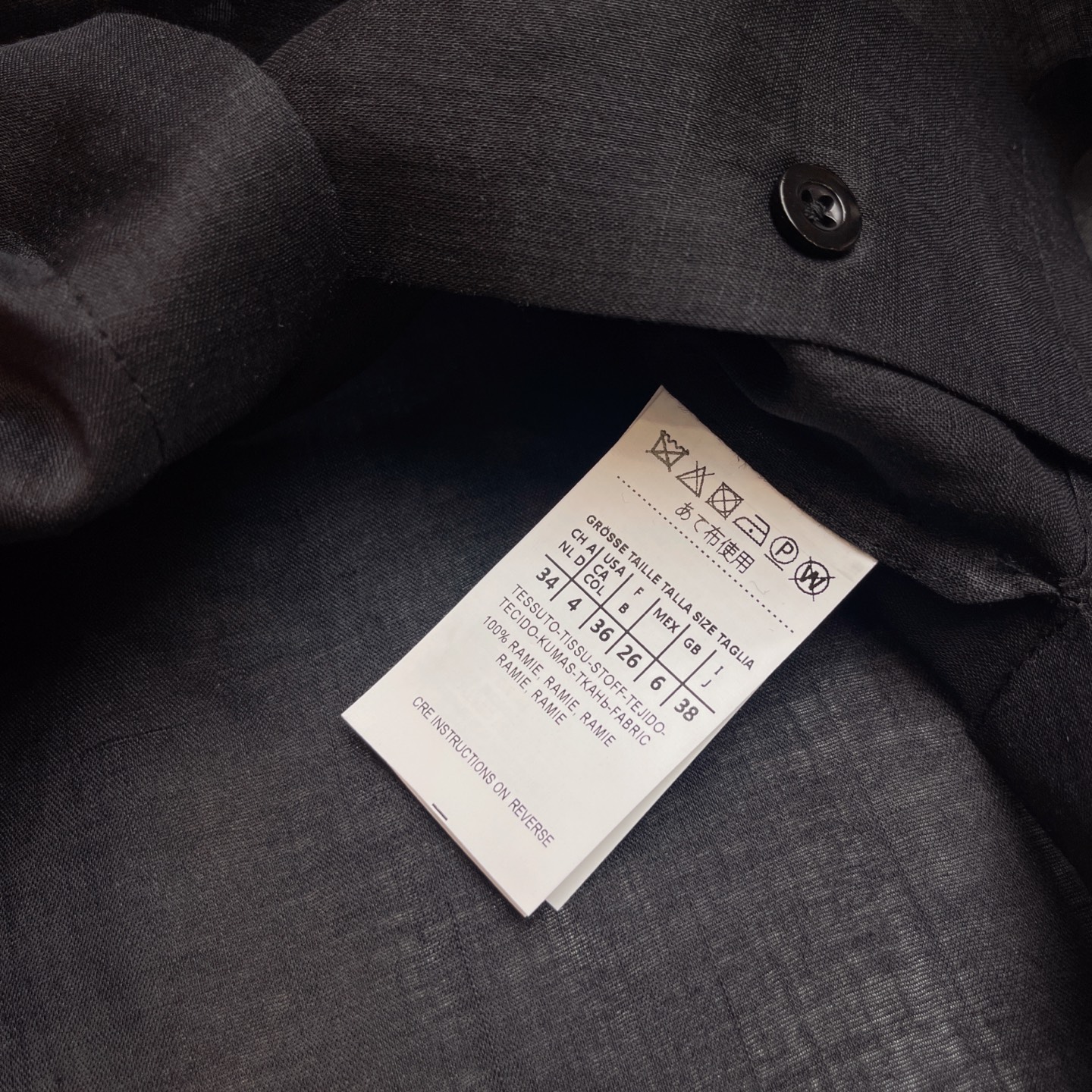 “High-End Women’s Suit in White and Black, 100% Ricin Fabric, SM to XL Sizes – Quality Rollout” - 图片 6