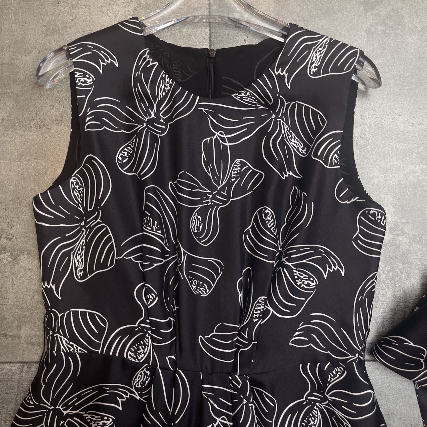 2025 Fall Women’s Silk Suit with Cuffless Design and Zoolerman’s Face Cut - 图片 4