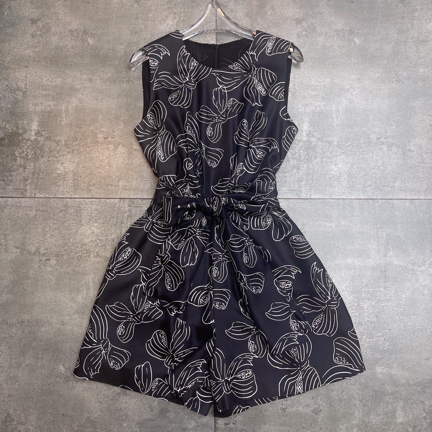 2025 Fall Women’s Silk Suit with Cuffless Design and Zoolerman’s Face Cut - 图片 3