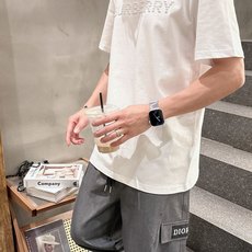 巴宝*Burberry 25SS春夏新款首发专柜最新款短袖圆领T恤 高端订制 设计前卫时尚!品牌logo 巴宝*Burberry 25SS春夏新款首发专柜最新款短袖圆领T恤 高端订制 设计前卫时尚!品牌logo