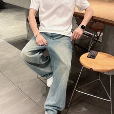 路易威*1V 25SS春夏新款首发专柜最新款短袖圆领T恤 高端订制 设计前卫时尚!品牌logo重工艺设计 路易威*1V 25SS春夏新款首发专柜最新款短袖圆领T恤 高端订制 设计前卫时尚!品牌logo重工艺设计