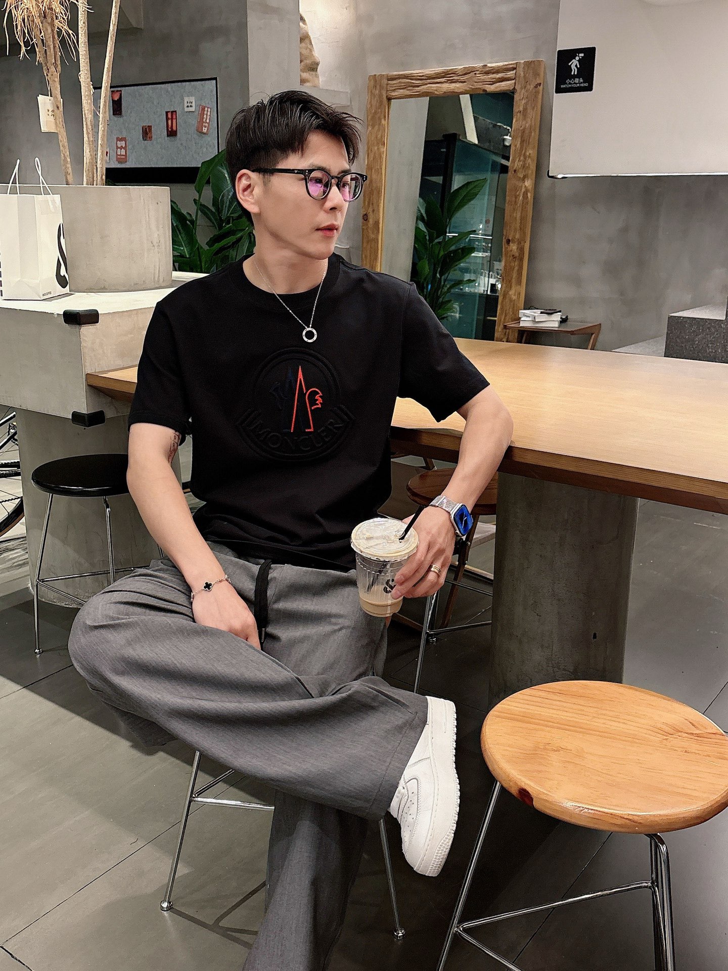 蒙*Moncler 25SS春夏新款首发专柜最新款短袖圆领T恤 高端订制 设计前卫时尚！品牌logo重工