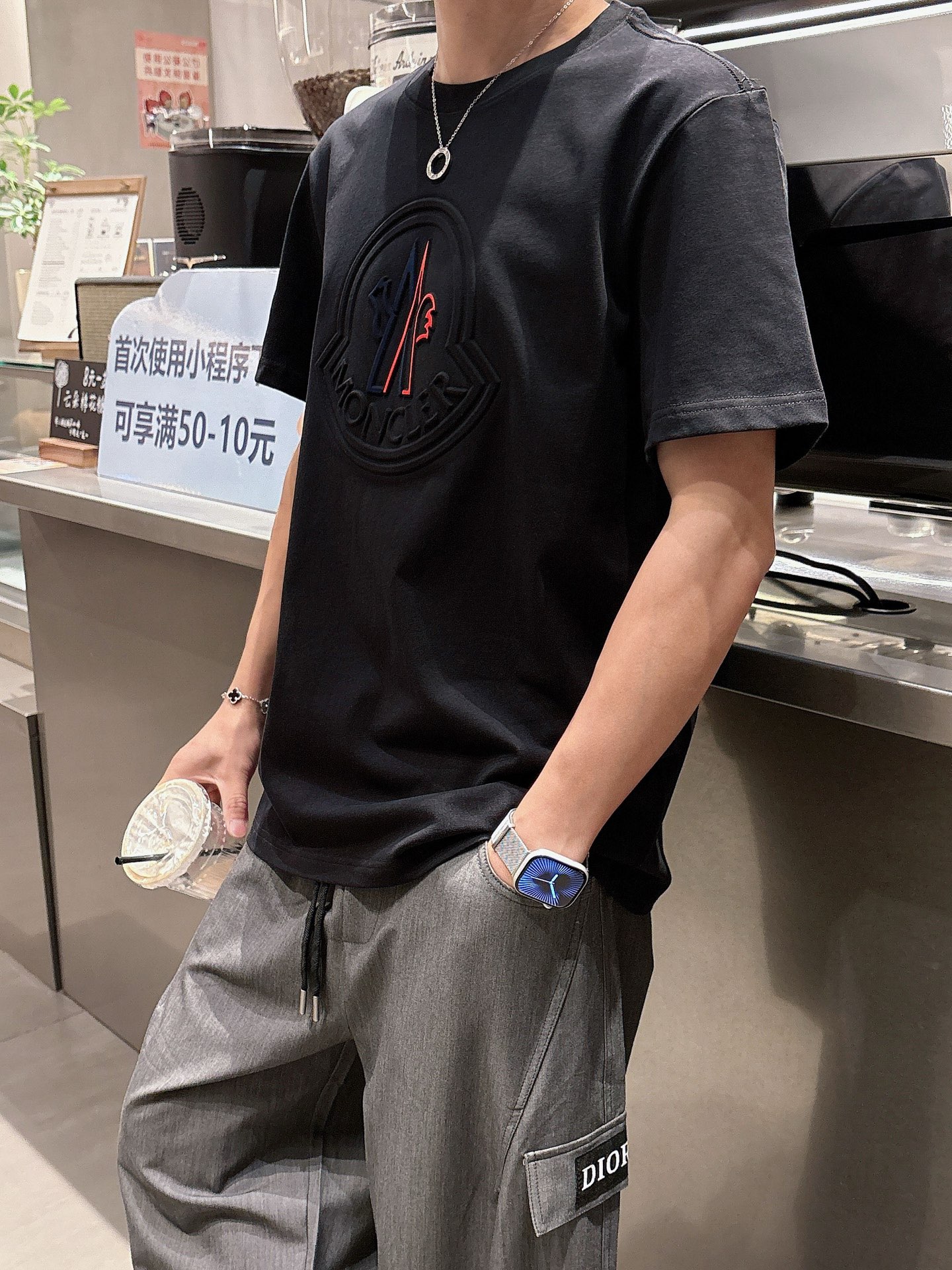 蒙*Moncler 25SS春夏新款首发专柜最新款短袖圆领T恤 高端订制 设计前卫时尚！品牌logo重工