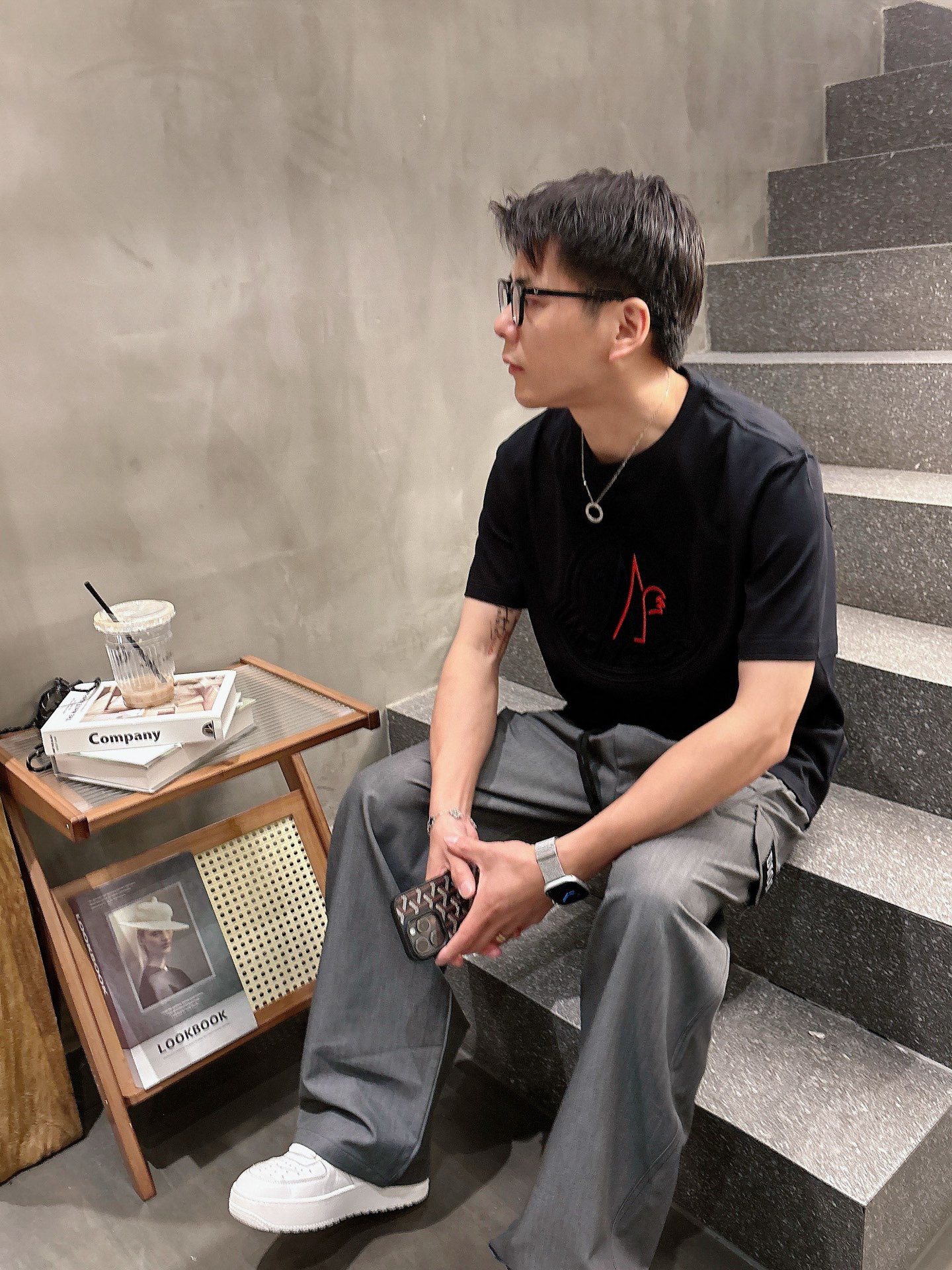 蒙*Moncler 25SS春夏新款首发专柜最新款短袖圆领T恤 高端订制 设计前卫时尚！品牌logo重工