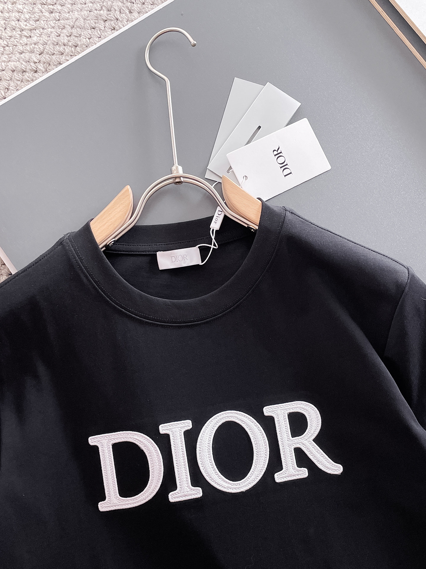 迪*DIOR 25SS春夏新款首发专柜最新款短袖圆领T恤 高端订制 设计前卫时尚!品牌logo重工艺设