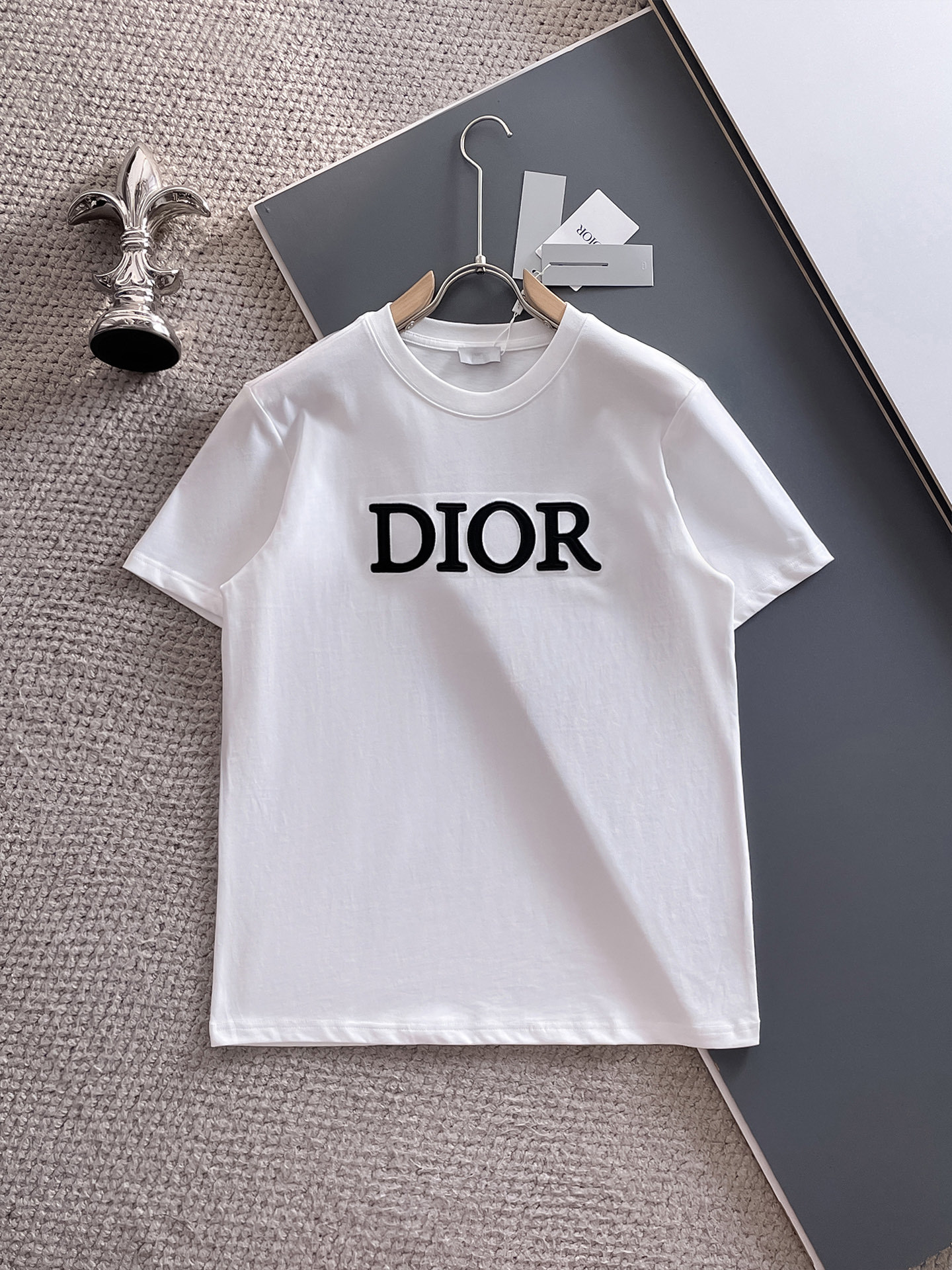 迪*DIOR 25SS春夏新款首发专柜最新款短袖圆领T恤 高端订制 设计前卫时尚!品牌logo重工艺设