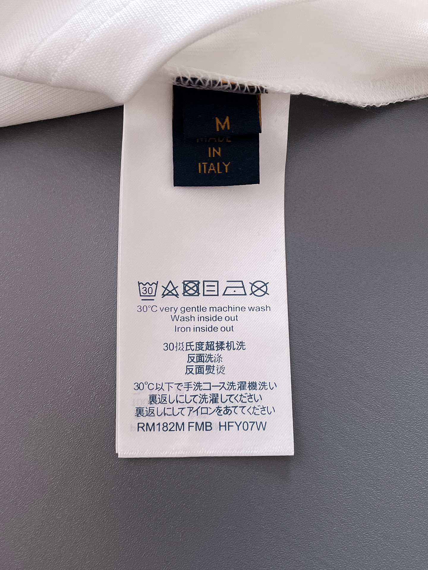 路易威*1V 25SS春夏新款首发专柜最新款短袖圆领T恤 高端订制 设计前卫时尚!品牌logo重工艺设