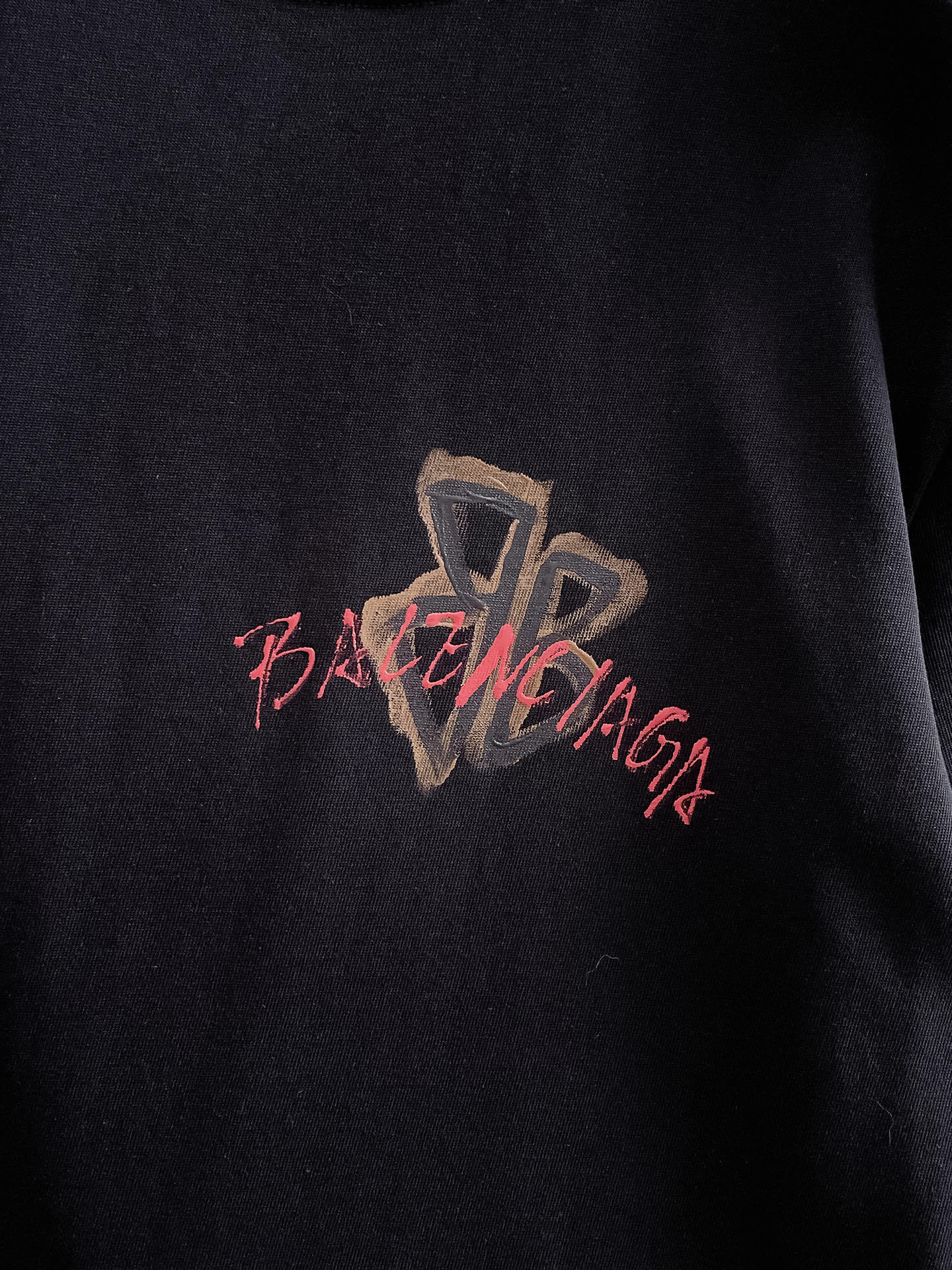 巴黎世*BALENCIAGA 25SS春夏新款首发专柜最新款短袖圆领T恤 手绘高端订制 设计前卫时尚!