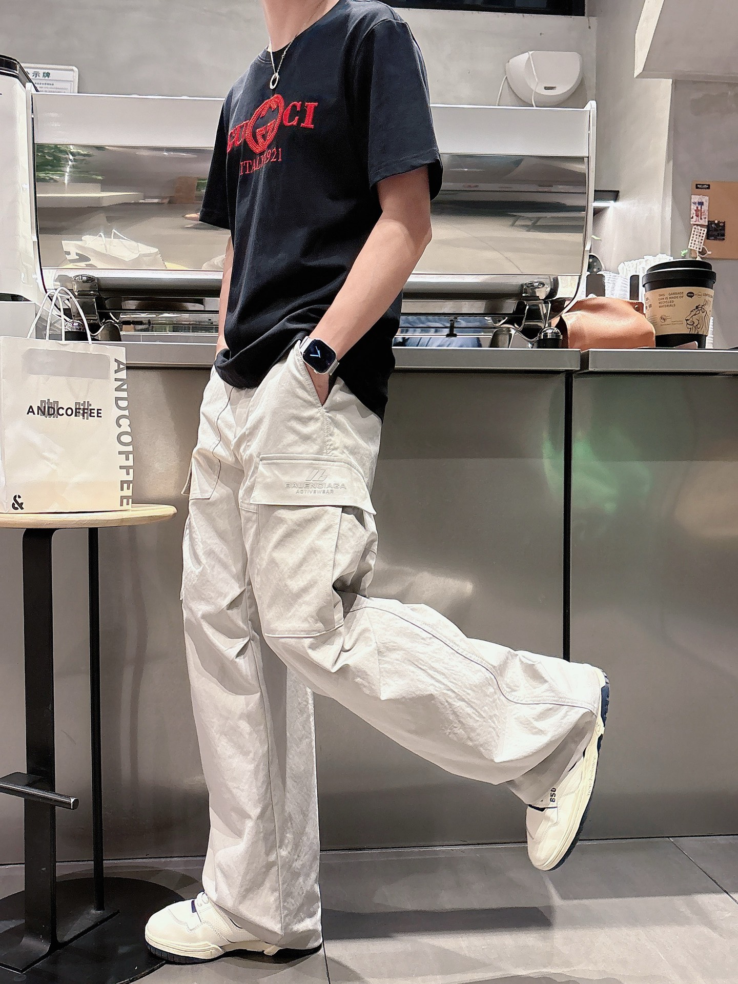 古*Gucci 25SS春夏新款首发专柜最新款短袖圆领T恤 高端订制 设计前卫时尚！品牌logo重工艺设