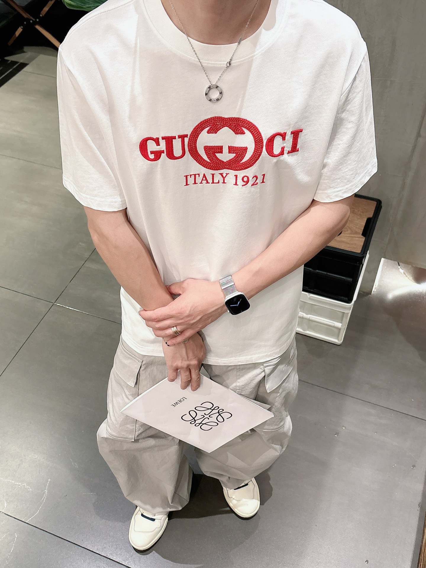 古*Gucci 25SS春夏新款首发专柜最新款短袖圆领T恤 高端订制 设计前卫时尚！品牌logo重工艺设