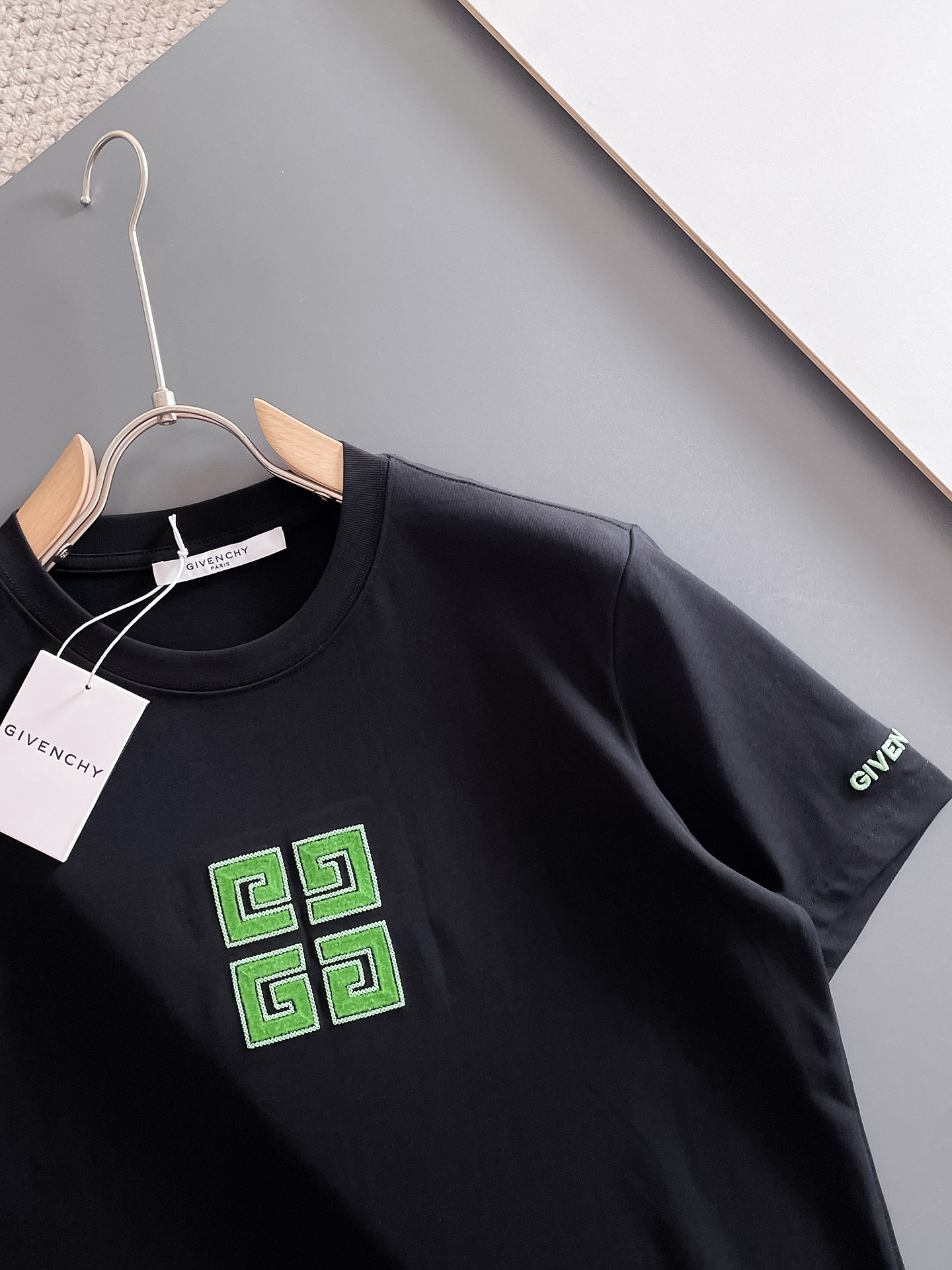 纪梵*Givenchy 25SS春夏新款首发专柜最新款短袖圆领T恤 高端订制 设计前卫时尚!品牌log