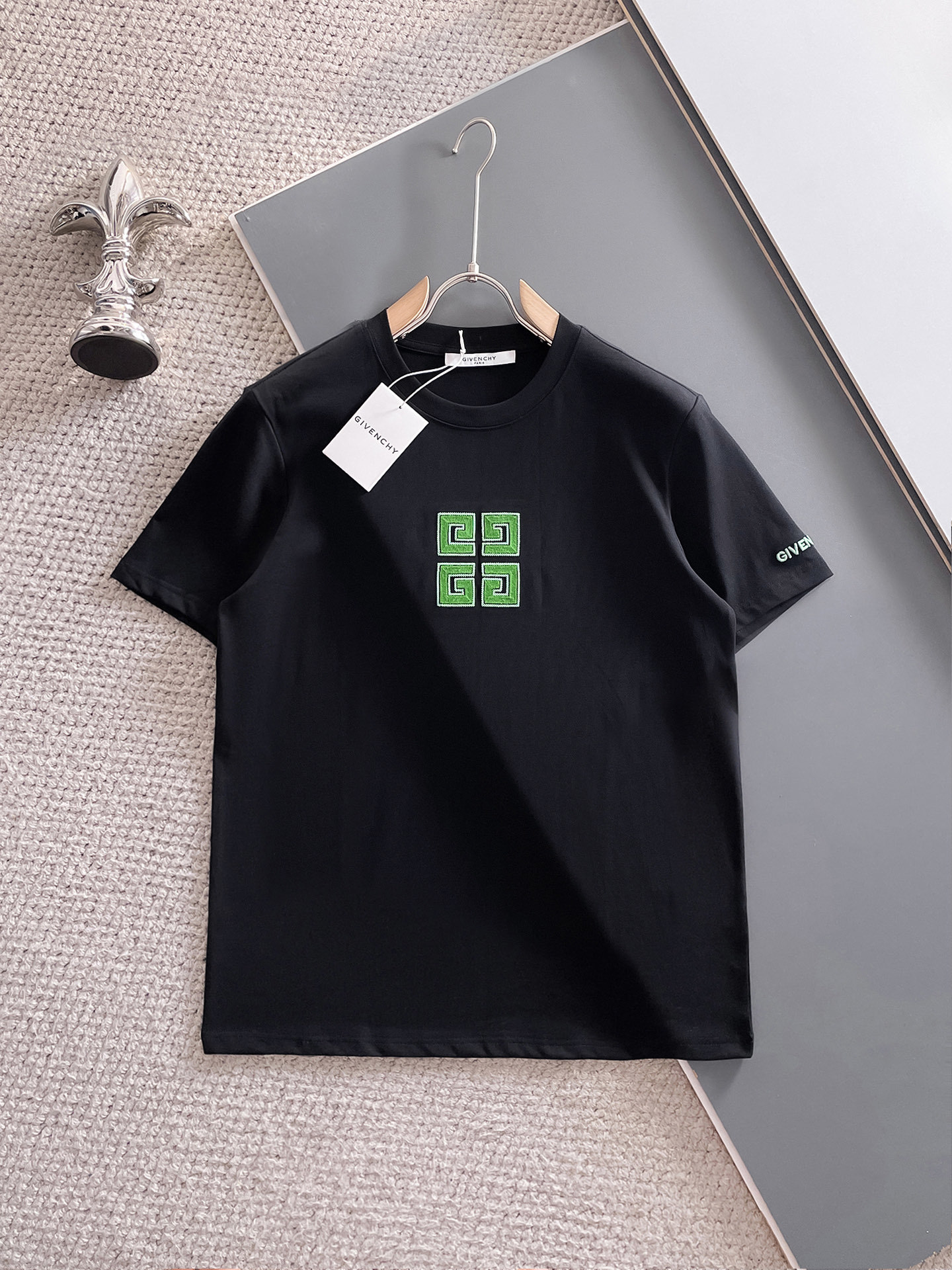 纪梵*Givenchy 25SS春夏新款首发专柜最新款短袖圆领T恤 高端订制 设计前卫时尚!品牌log