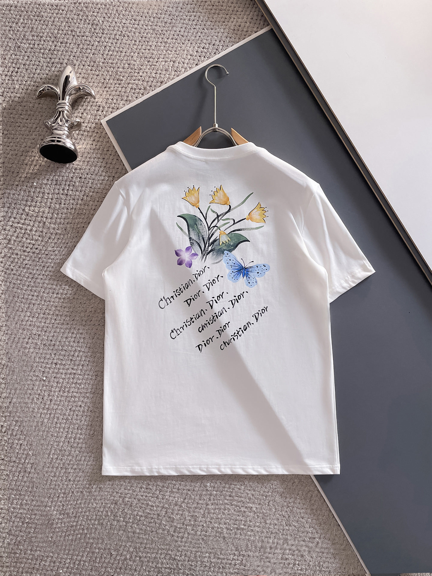 迪*DIOR 25SS春夏新款首发专柜最新款短袖圆领T恤 手绘高端订制 设计前卫时尚!品牌logo重工