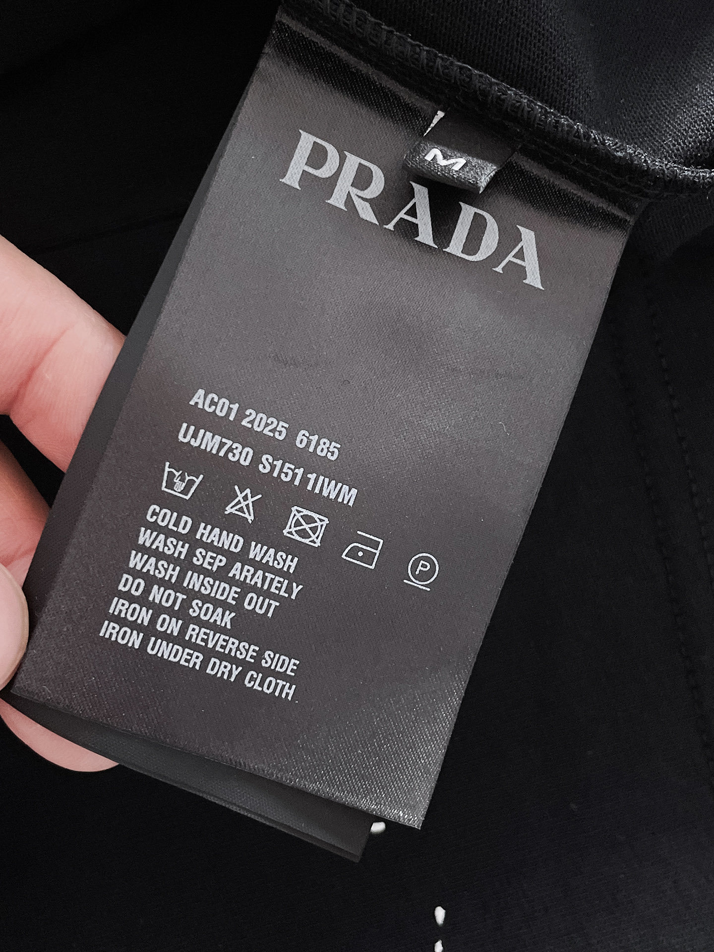 普拉*Drada 25SS春夏新款首发专柜最新款短袖圆领T恤 手绘高端订制 设计前卫时尚!品牌logo