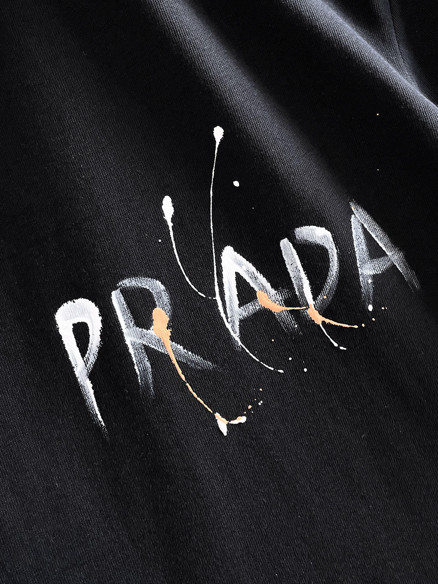 普拉*Drada 25SS春夏新款首发专柜最新款短袖圆领T恤 手绘高端订制 设计前卫时尚!品牌logo