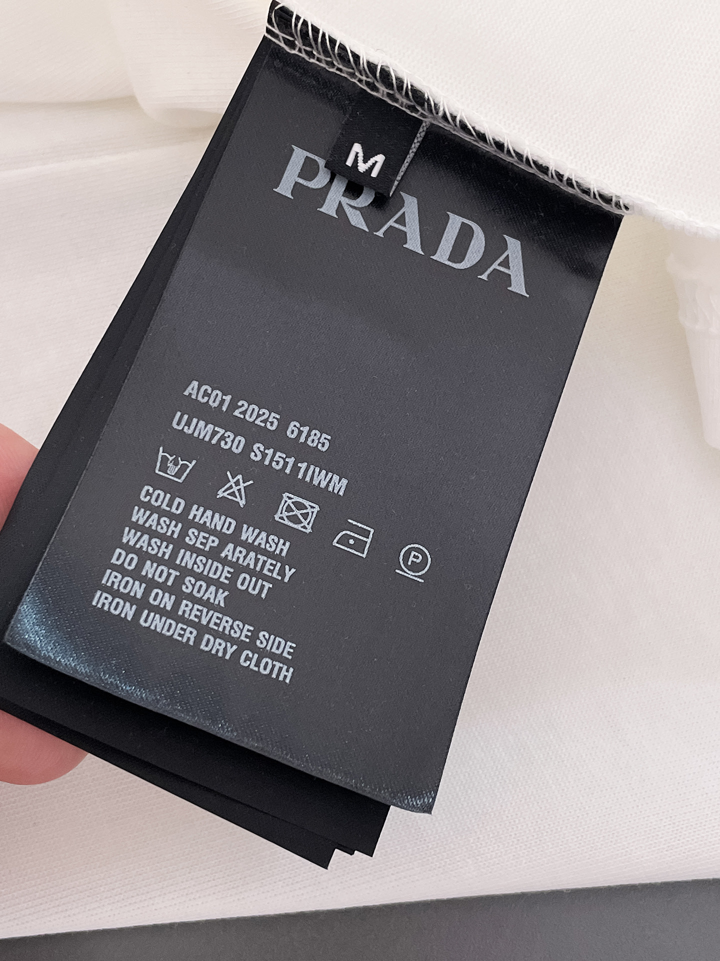 普拉*Drada 25SS春夏新款首发专柜最新款短袖圆领T恤 手绘高端订制 设计前卫时尚!品牌logo