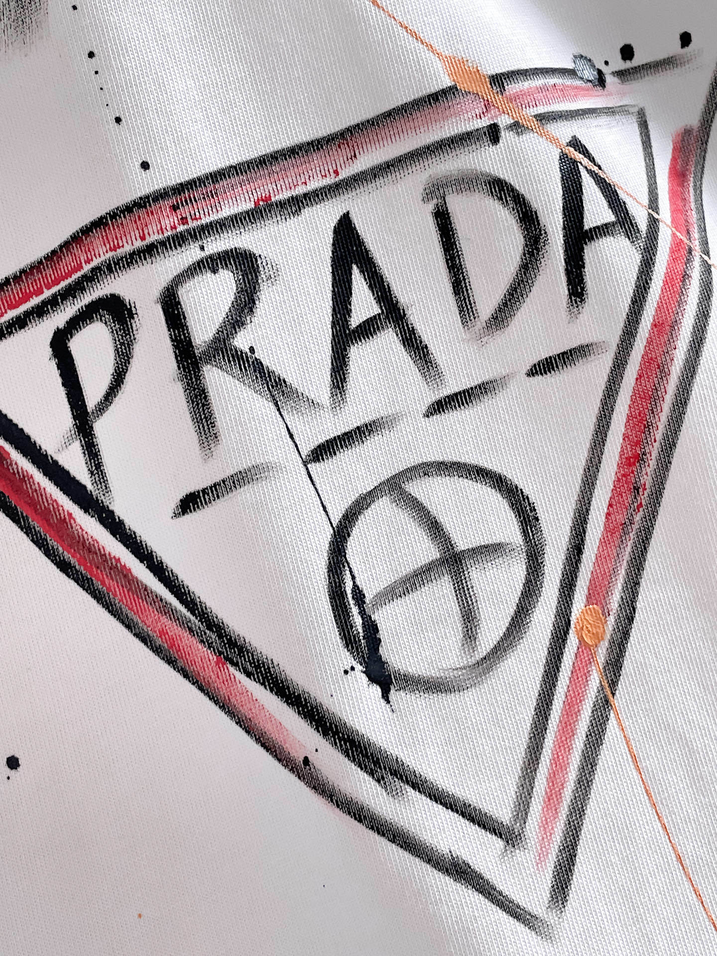 普拉*Drada 25SS春夏新款首发专柜最新款短袖圆领T恤 手绘高端订制 设计前卫时尚!品牌logo