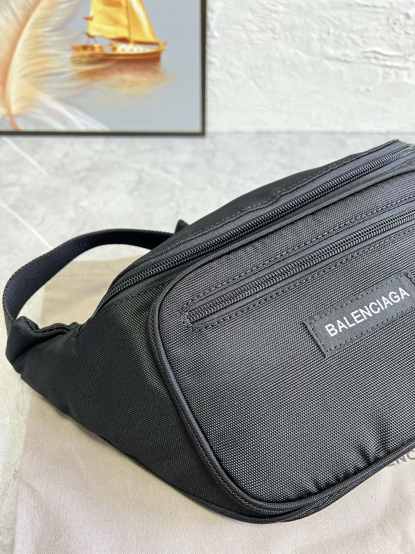 Barenciag Paris City Series Explorer Wallet in Black, Dimensions 31.7.15 cm - 图片 4