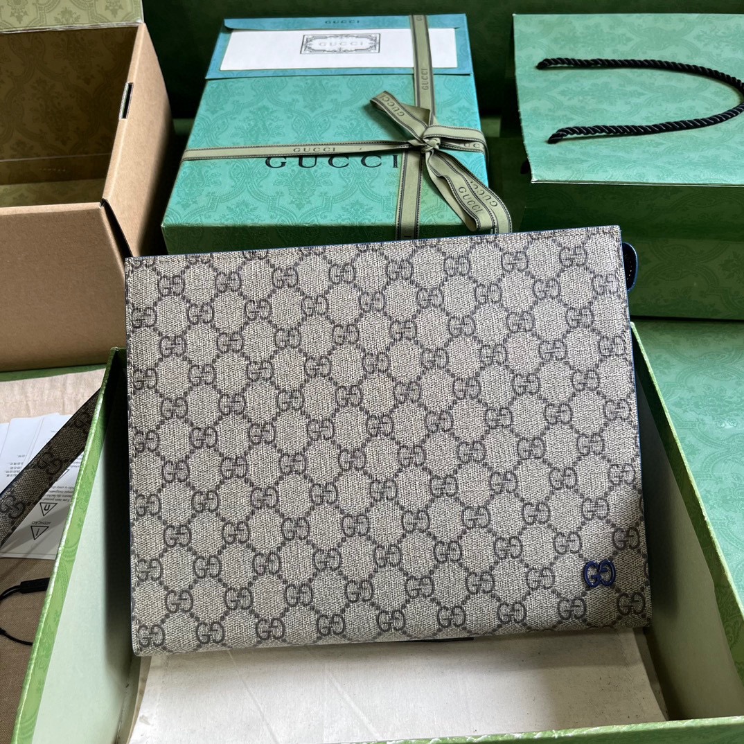 Gucci Men's Clutch with Signature GG Pattern,18 x 26 x 6 cm 10 i1720254739 2530 10