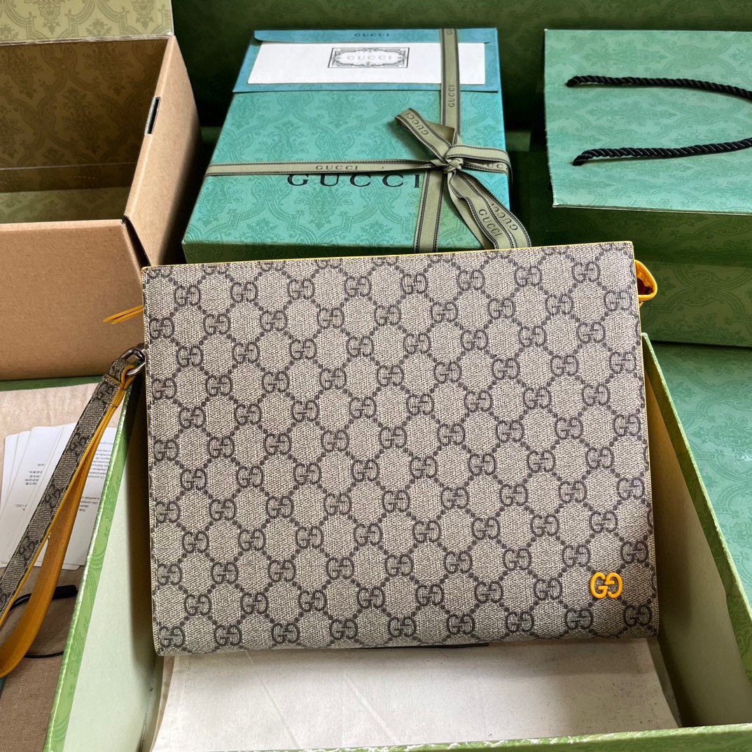 Gucci Men's Clutch with Signature GG Pattern,18 x 26 x 6 cm 6 i1720254739 3956 14