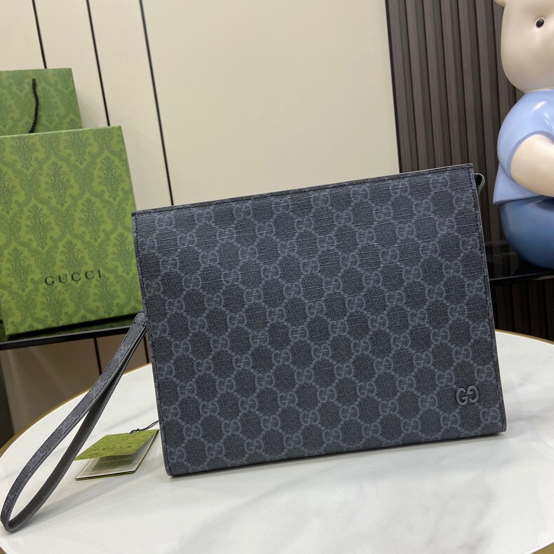 Gucci Men's Clutch with Signature GG Pattern,18 x 26 x 6 cm 16 i1720254739 57 12