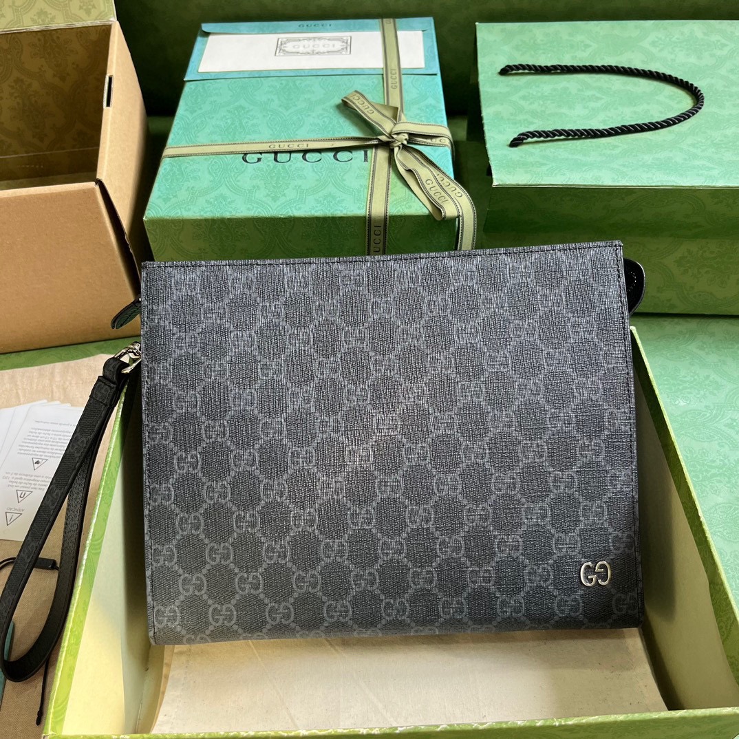 Gucci Men's Clutch with Signature GG Pattern,18 x 26 x 6 cm 2 i1720254739 7239 8