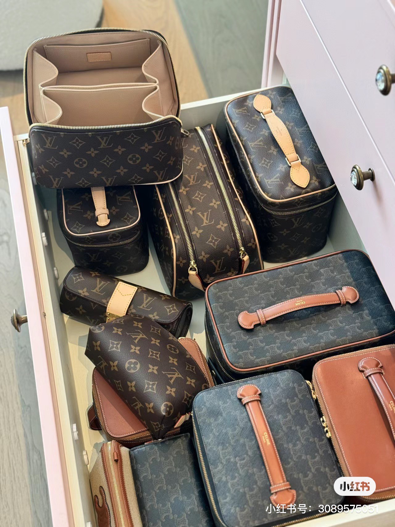 אספת מסע דודרור גברים Louis Vuitton Toiletry Bag - סדרת קומבינציות 8 i1721199890 2150 0