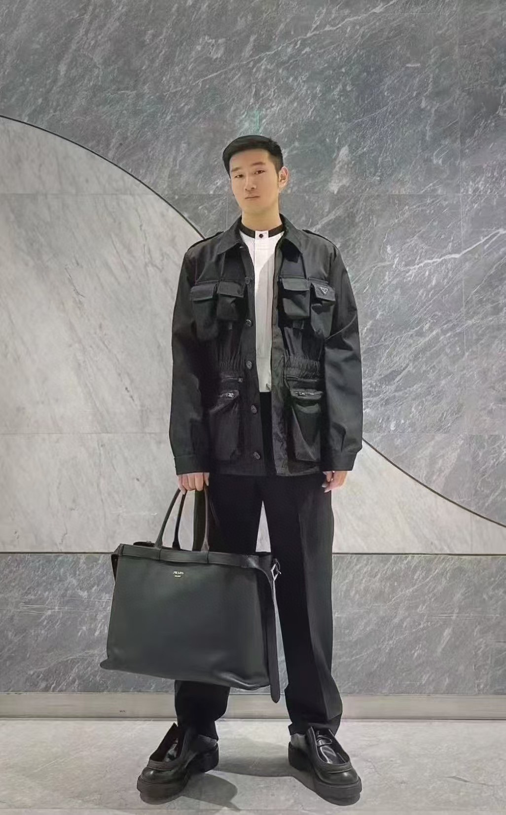 Prada Leather Buckle Tote Bag, Oversized Handbag with Shoulder Strap for Men 12 i1729068036 3099 0
