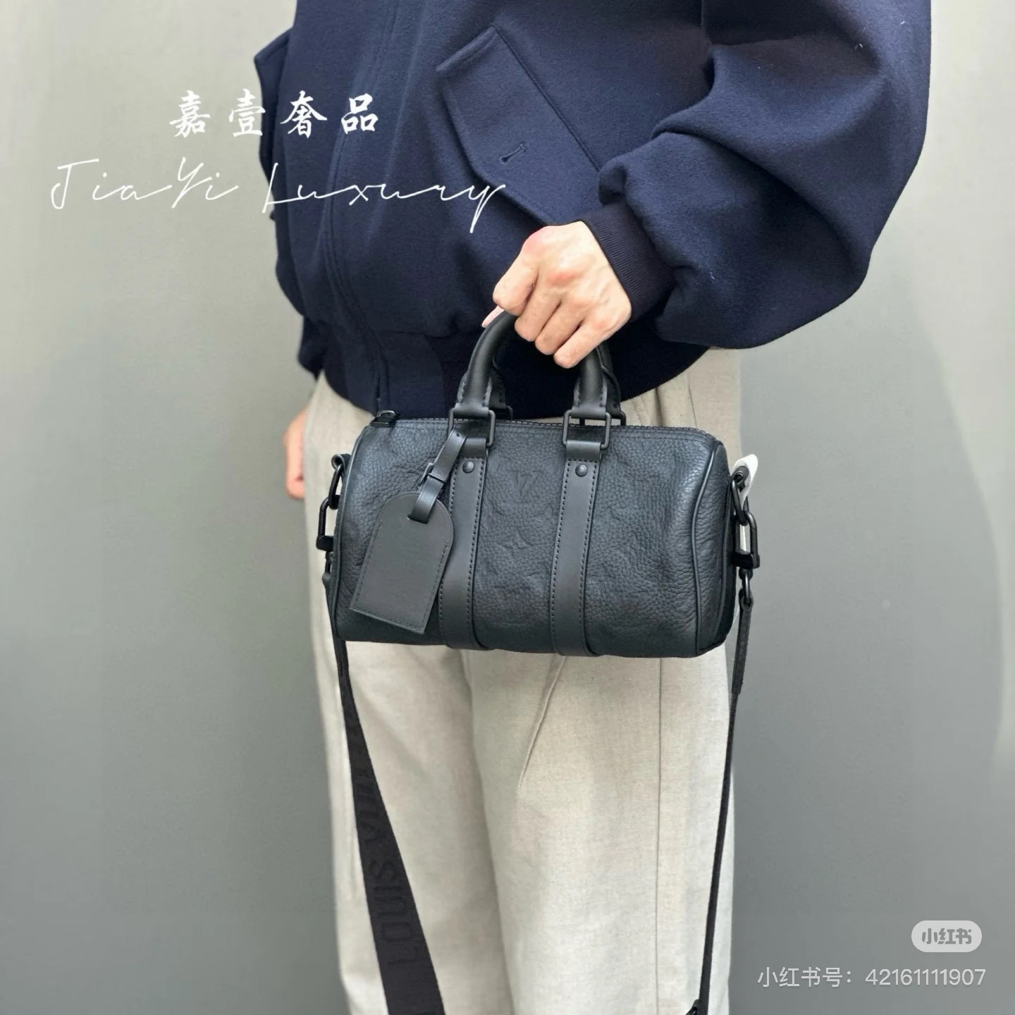 Louis Vuitton Keepall 25cm Black Warrior Edition حقيبة سفر رياضية