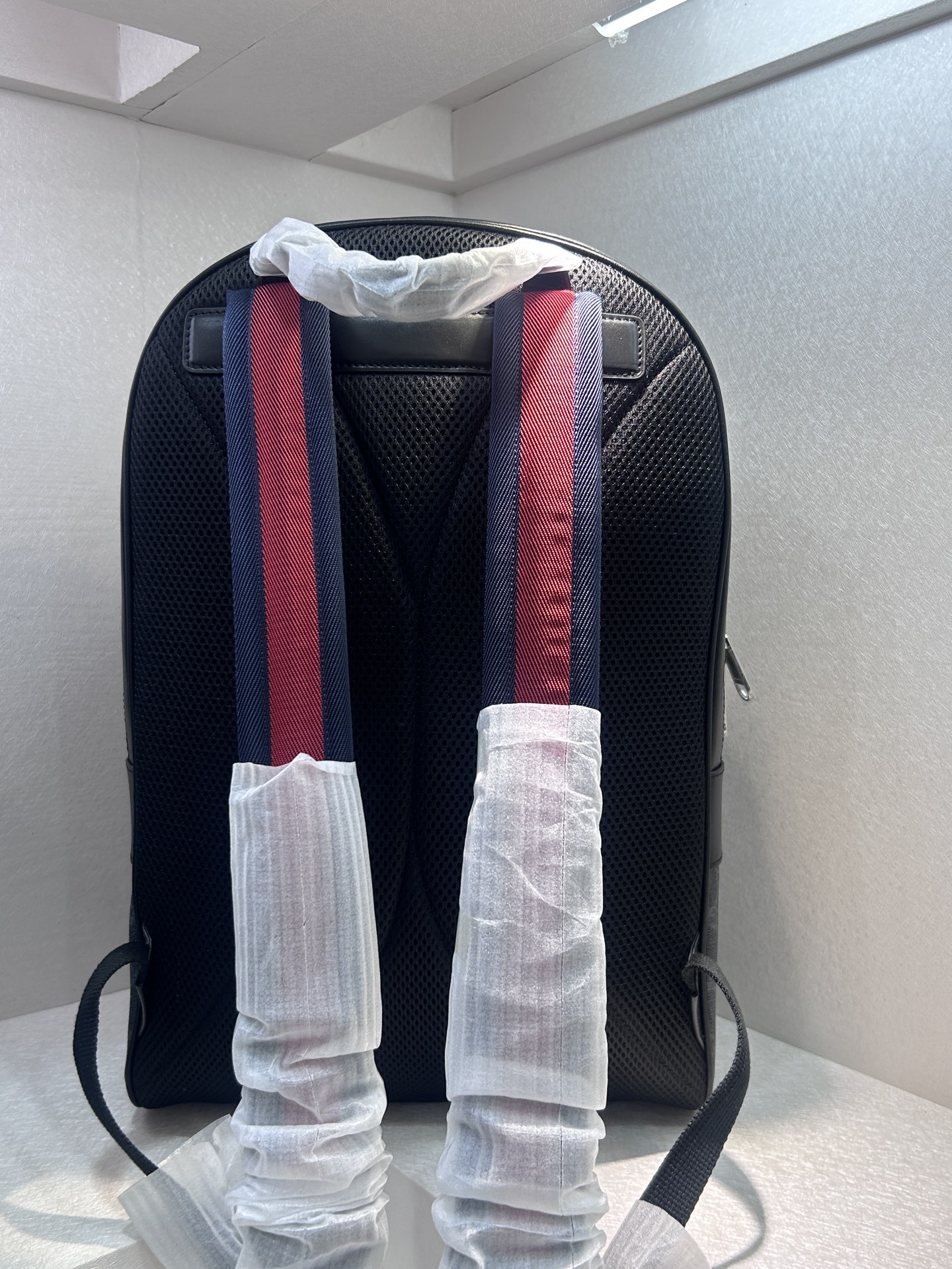 Gucci GG Supreme Backpack, Large Capacity, Stylish & Durable, Model 771158 4 i1751030180317 8027 0 3