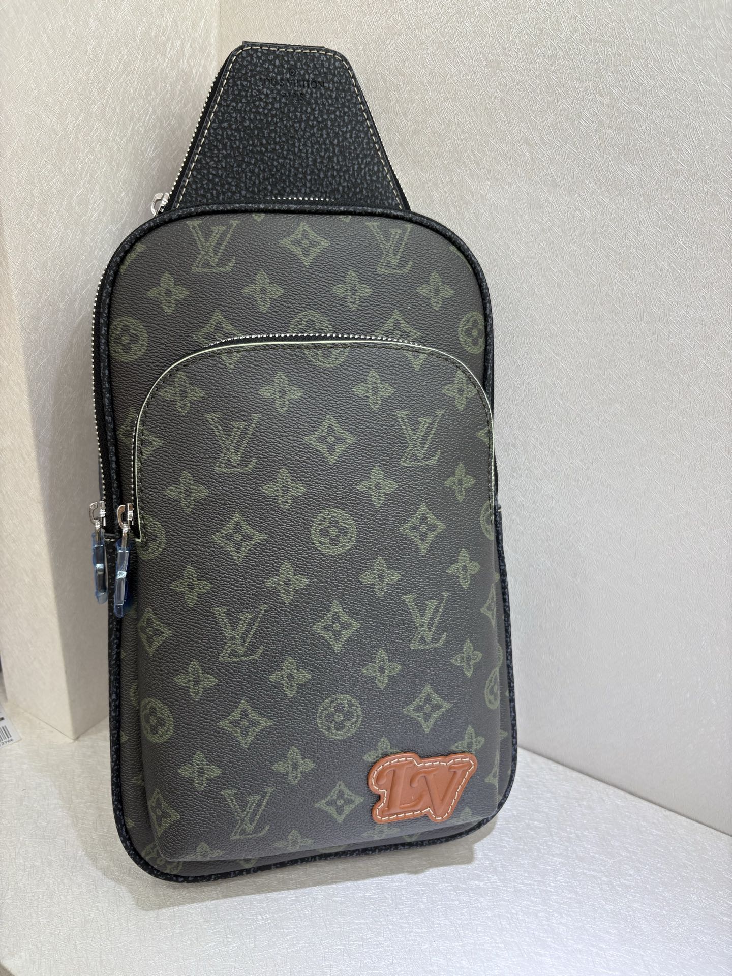 Louis Vuitton Avenue Sling Bag Damier Graphite Canvas M46344 3 i1751734883950 3499 0 2