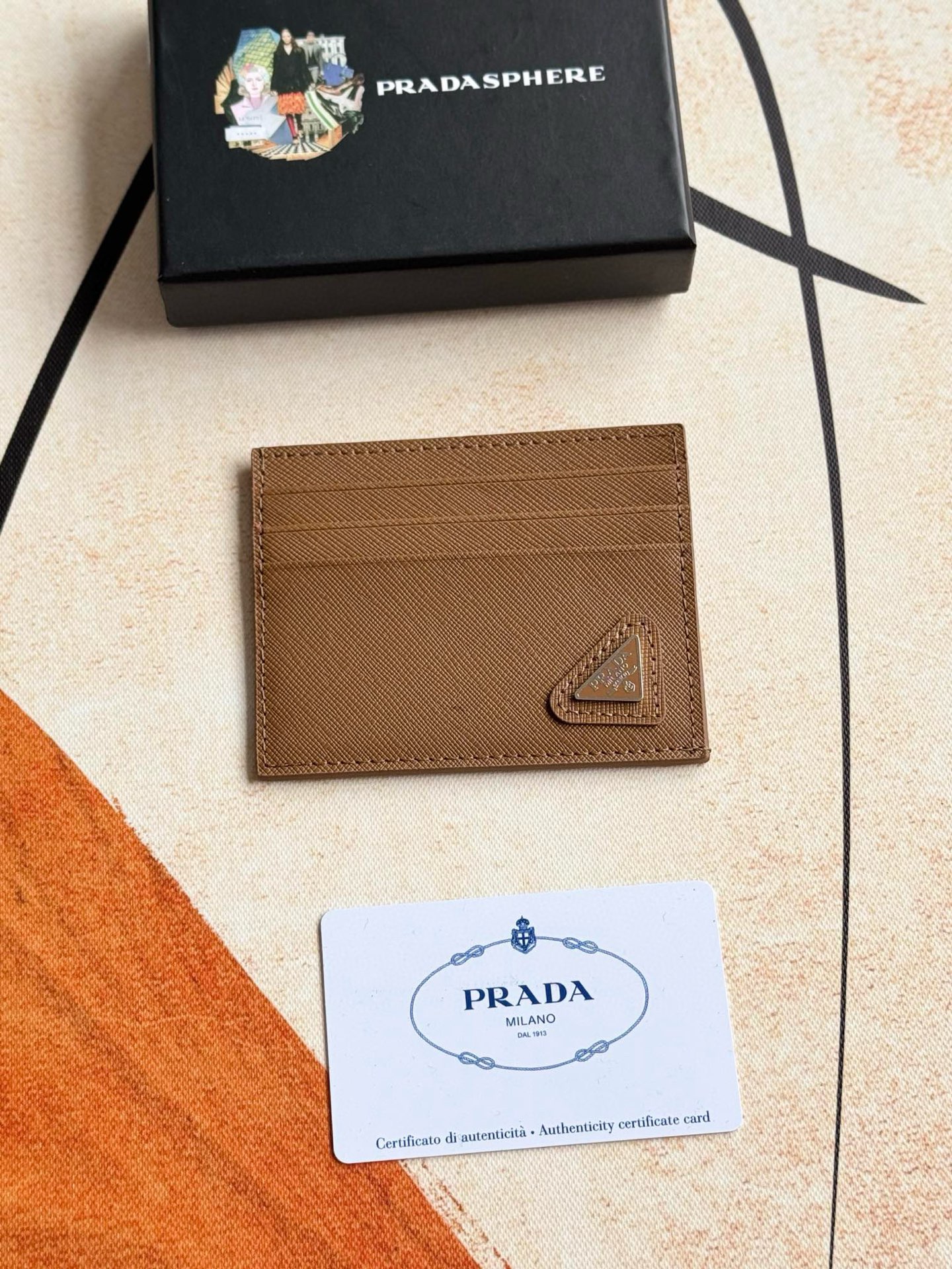 Prada Leather Card Holder - Stylish and Compact Wallet Alternative 5 i1751967791926 6274 0 3