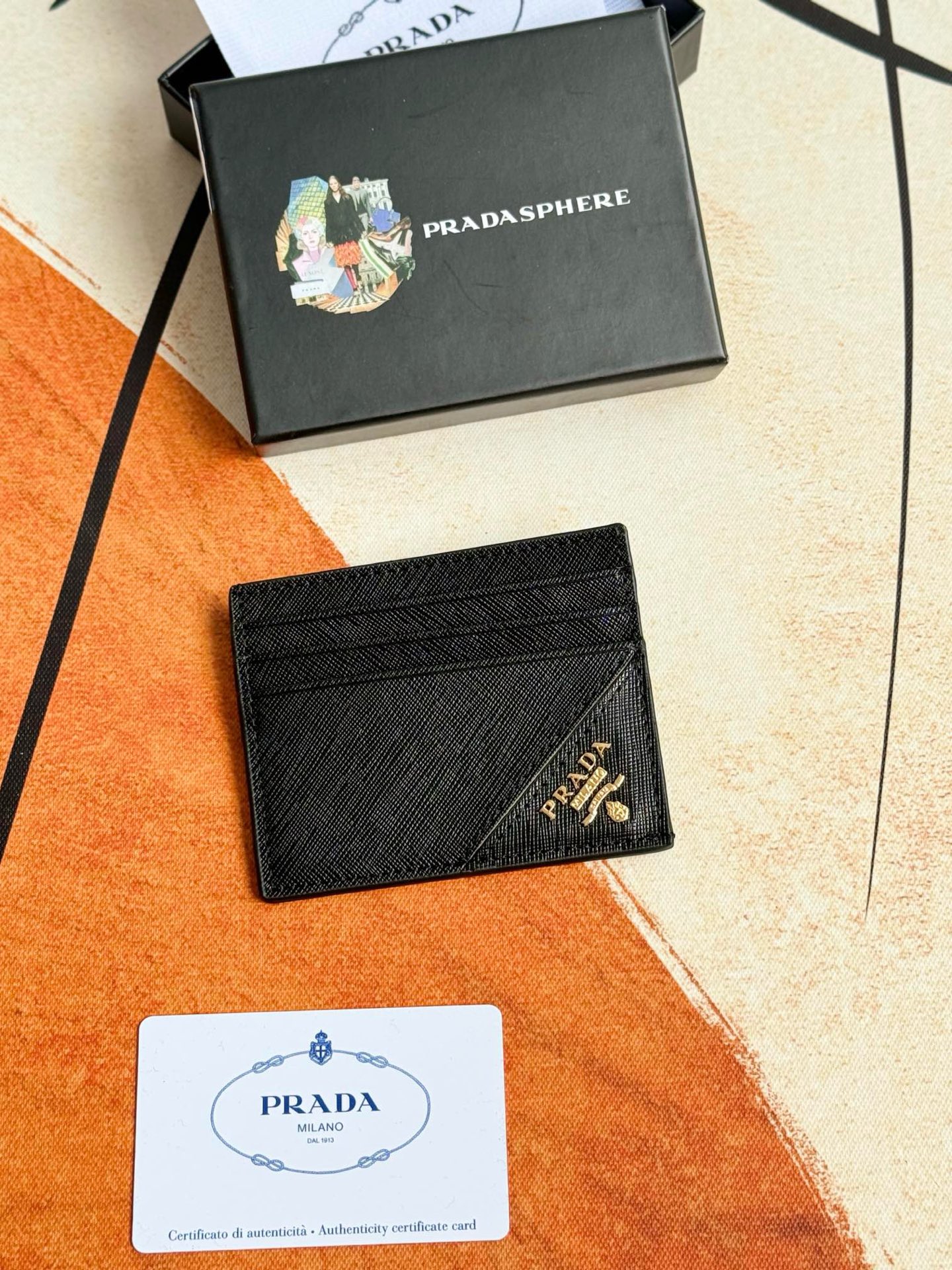 Prada Leather Card Holder - Stylish and Compact Wallet Alternative 12 i1751967796071 6224 0 10