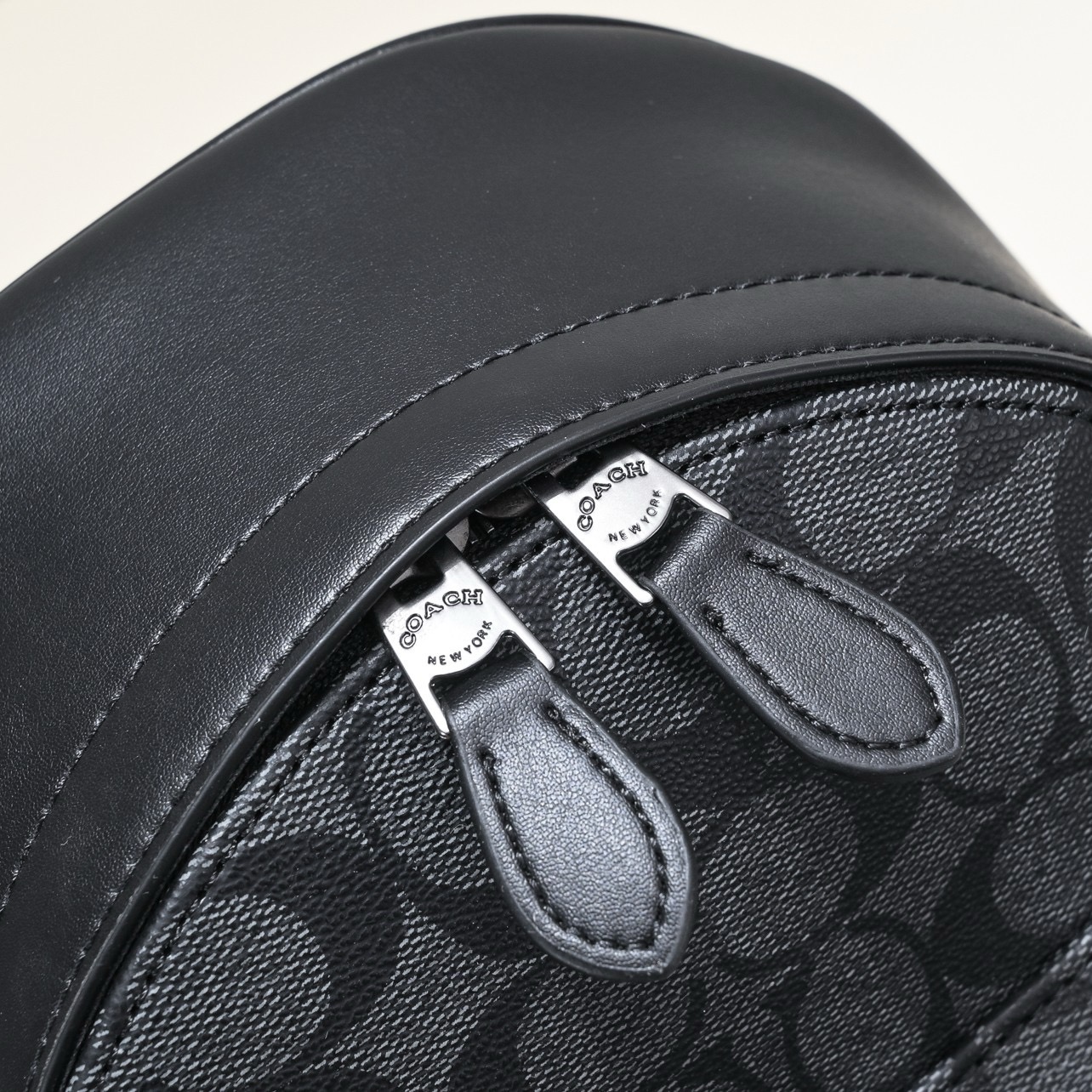 Coach West 20 Men's Shoulder Bag, Convenient and Stylish Sling Backpack 7 i1752214848357 7857 0 5