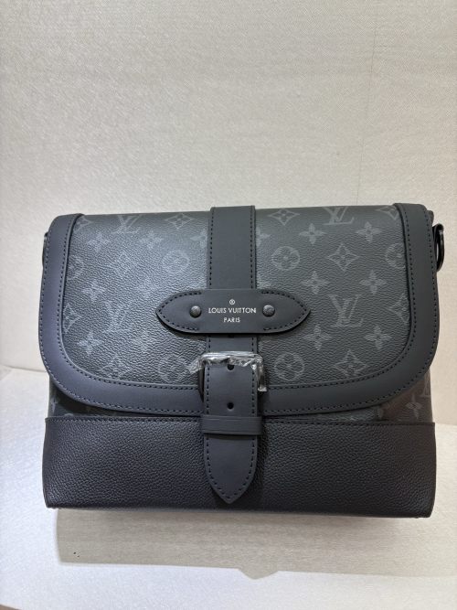 Louis Vuitton Messenger Bag M45911 Gray Monogram Coated Canvas, 36-23-11 cm 1 Louis Vuitton Messenger Bag M45911 Gray Monogram Coated Canvas, 36-23-11 cm