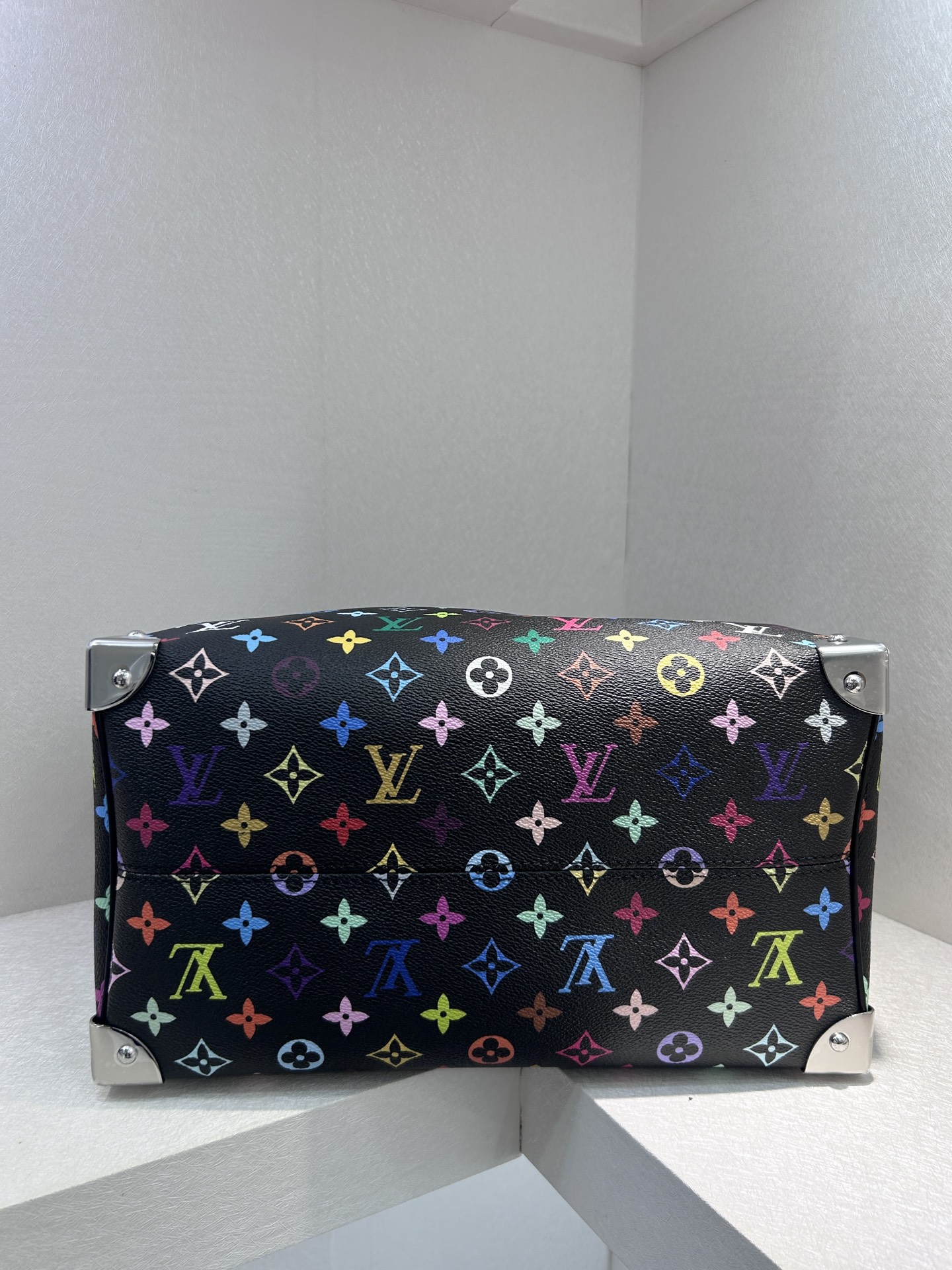 תיק יד Louis Vuitton Speedy M13257 צבעוני שחור עם שרשרת 6 i1752747594102 7217 0 5