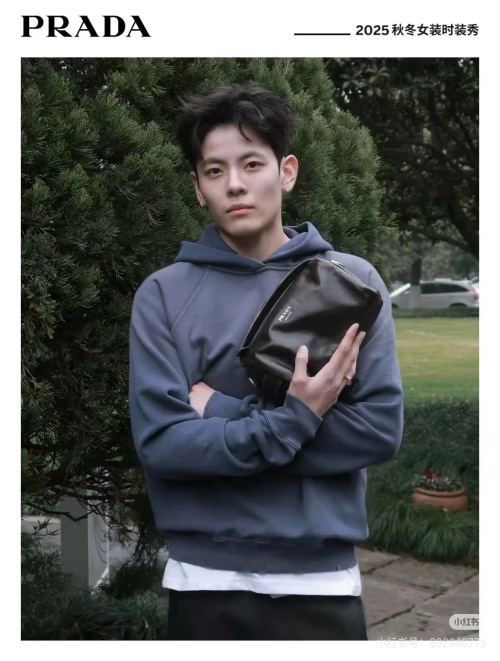 Prada Boston Black Leather Men's Bag 2VH188, 24x11x11cm 1 Prada Boston Black Leather Men's Bag 2VH188, 24x11x11cm