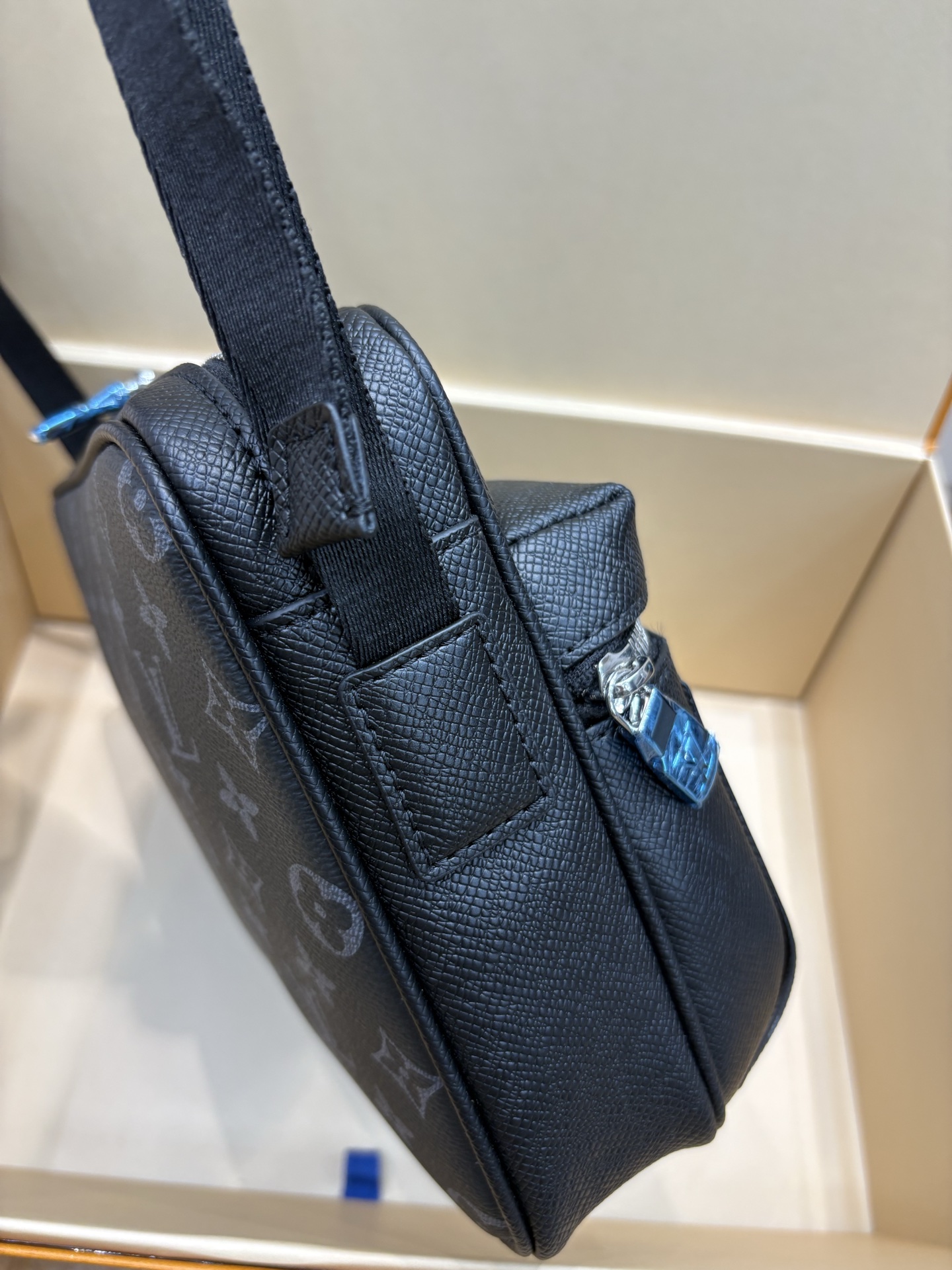 Louis Vuitton Black Monogram Eclipse Outdoor Messenger Bag M30233 6 i1754632987595 5176 0 5