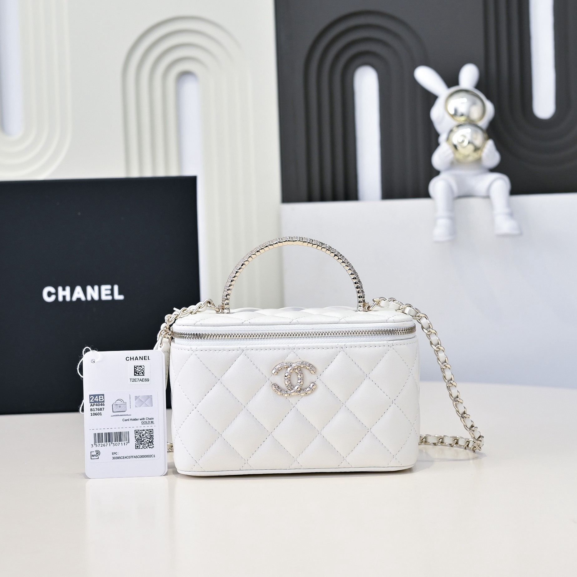 Chanel 24B Limited Edition Diamond Handle Vanity Bag, Lambskin Crossbody 2 i1754872563067 5361 0 0