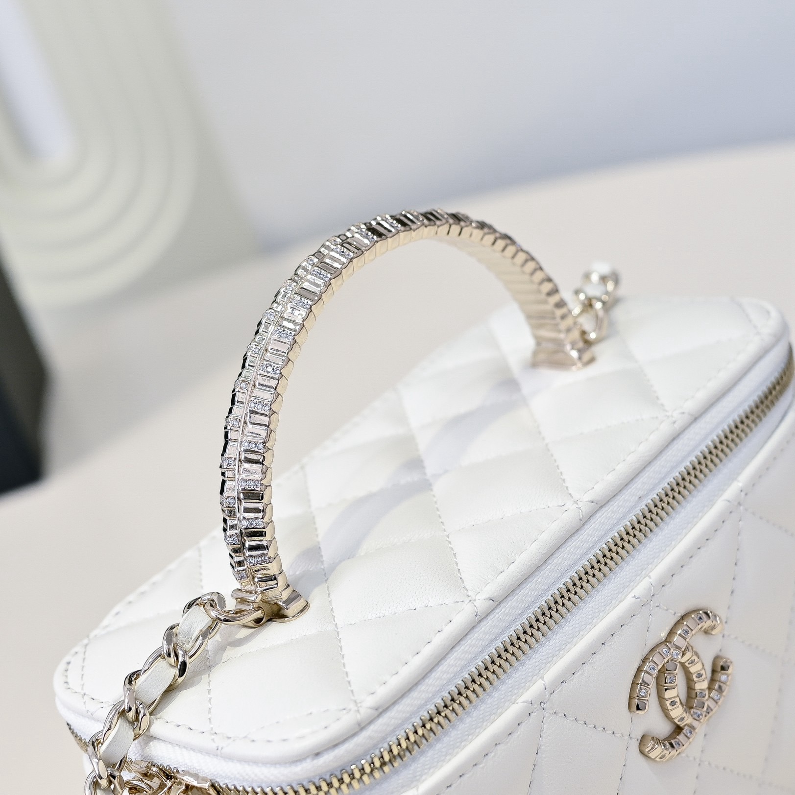 Chanel 24B Limited Edition Diamond Handle Vanity Bag, Lambskin Crossbody 4 i1754872564011 3655 0 2
