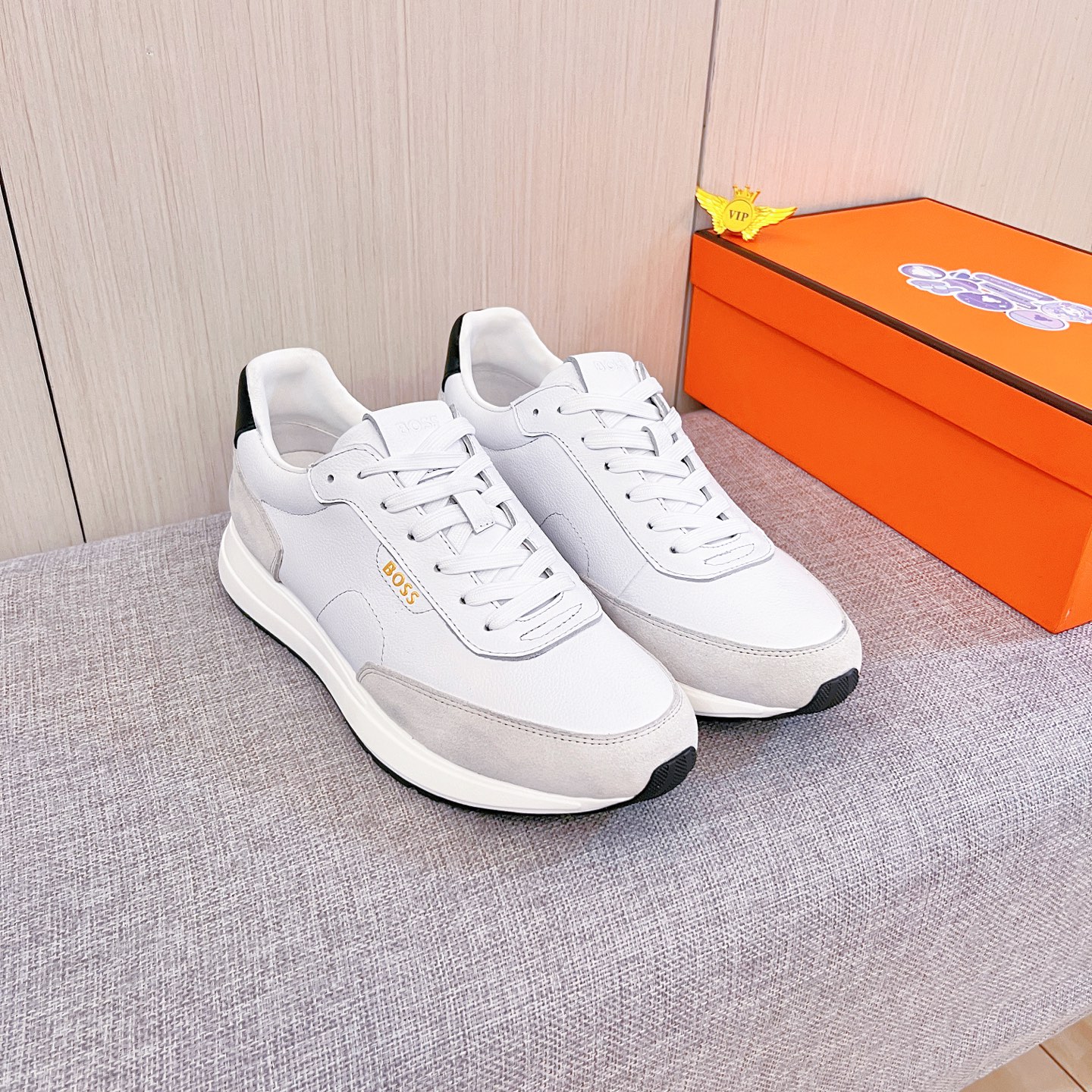 NO:620223,[BOSS] The latest masterpiece of the high-end men's shoe brand official website 11, the upper is made of first-layer cowhide imported from Italy with a comfortable and breathable lining and original non-slip and wear-resistant outsole, making walking more convenient and comfortable!  Exclusive new model, stunning work, Midea 11 replica [color] compared with official quality!  Create a fashionable personality to set off your uniqueness!  A must-have for trendy men! Classic sizes: 38-44, multiple colors available.,,cowhide19860909【BOSS】男鞋高端品牌 官网11最新力作鞋面采用意大利进口头层牛皮搭配舒适透气内里原版防滑耐磨大底制作,让行走更加便捷舒适！独家新款,惊世之作,与官方的质量相比美的11复刻[色]！打造时尚个性衬托你的与众不同！潮男必备!经典尺码:38-44 颜色多色可选.,,cowhide,Men's shoes