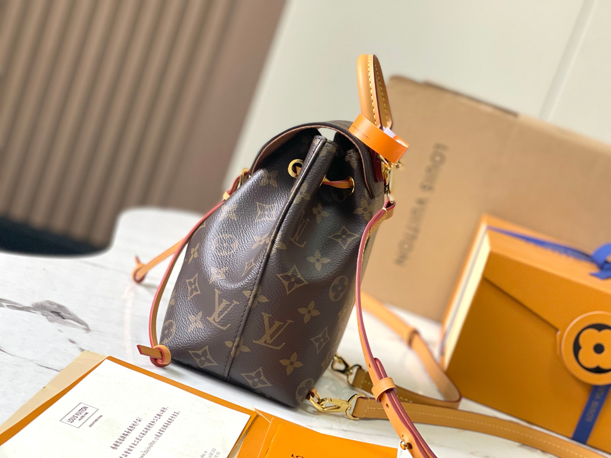 
【特级MB芯片版原厂皮】
MONTSOURIS BB 双肩包
型号：M45502老花
材料：A级全钢五