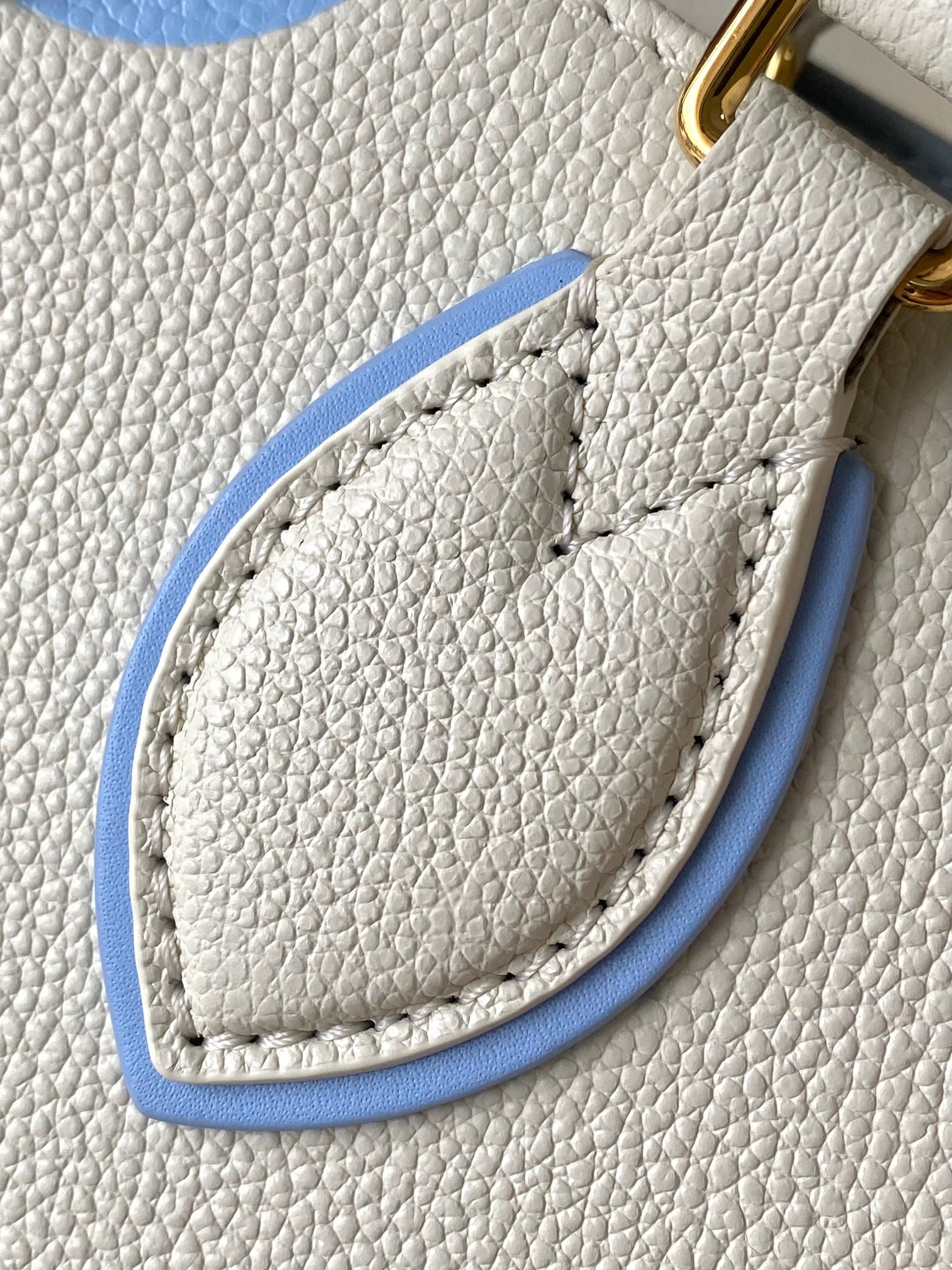  变码芯片版【特级精品原厂皮，全钢五金💋 M46833冰蓝】
 本款 OnTheGo Tote 包将 M