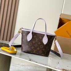 【特级MB芯片版原厂皮】 Neverfull Bandouliere Inside Out BB 手袋本季演绎经典设计 【特级MB芯片版原厂皮】 Neverfull Bandouliere Inside Out BB 手袋本季演绎经典设计