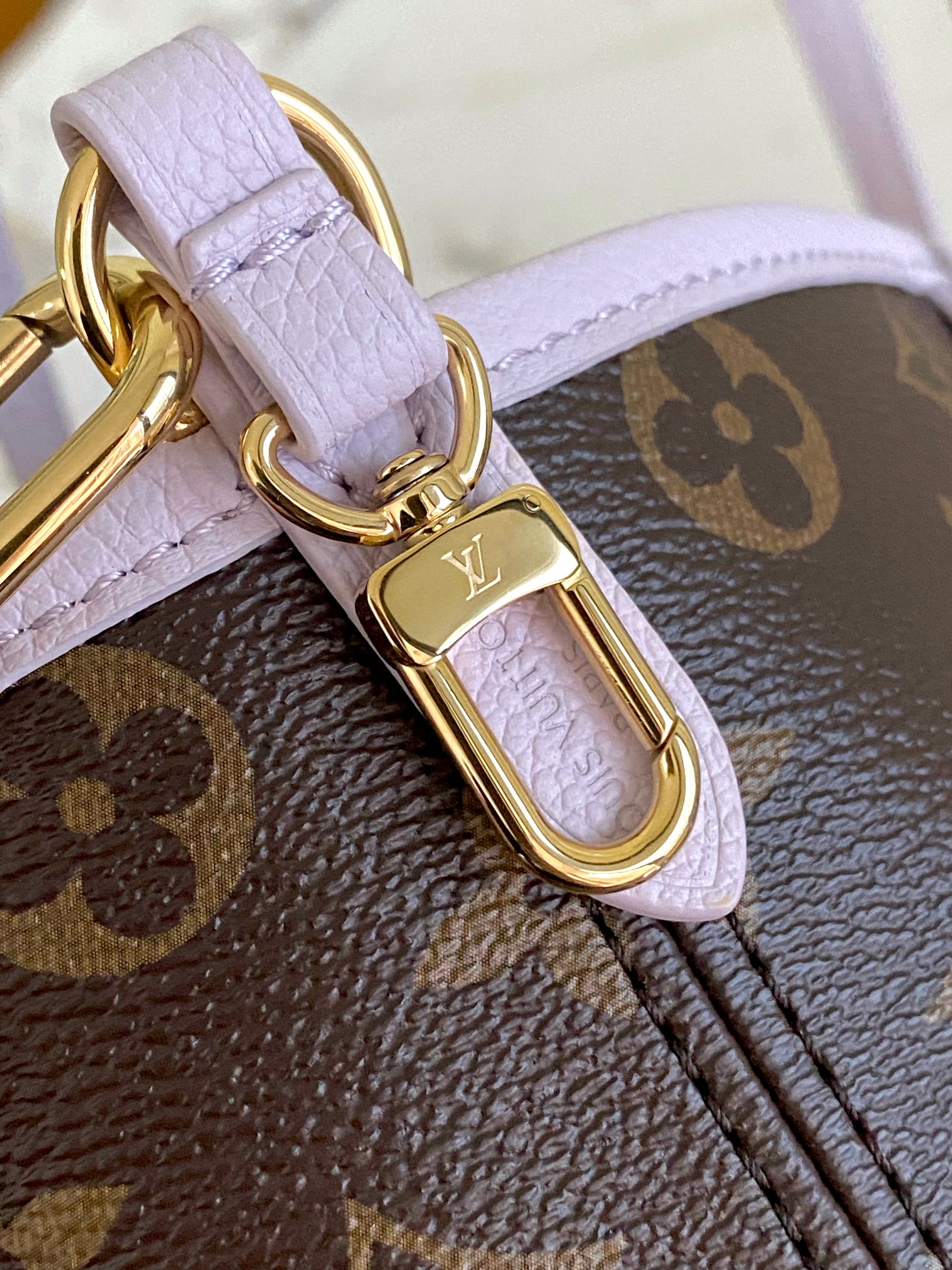 【特级MB芯片版原厂皮】  Neverfull Bandouliere Inside Out BB 手袋本季演绎经典设计