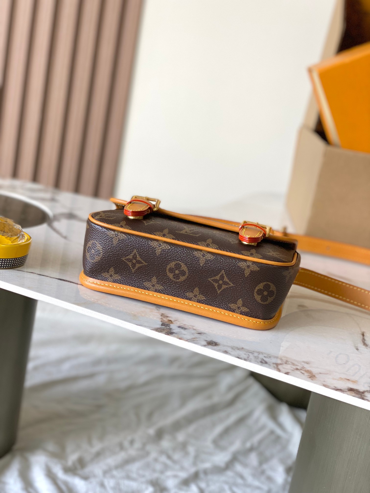 【特级MB163c芯片版原厂皮】 本款 Satchel 迷你手袋出 型号:M26805 材料:A级全钢五金,进口原厂面料 【特级MB163c芯片版原厂皮】 本款 Satchel 迷你手袋出 型号:M26805 材料:A级全钢五金,进口原厂面料